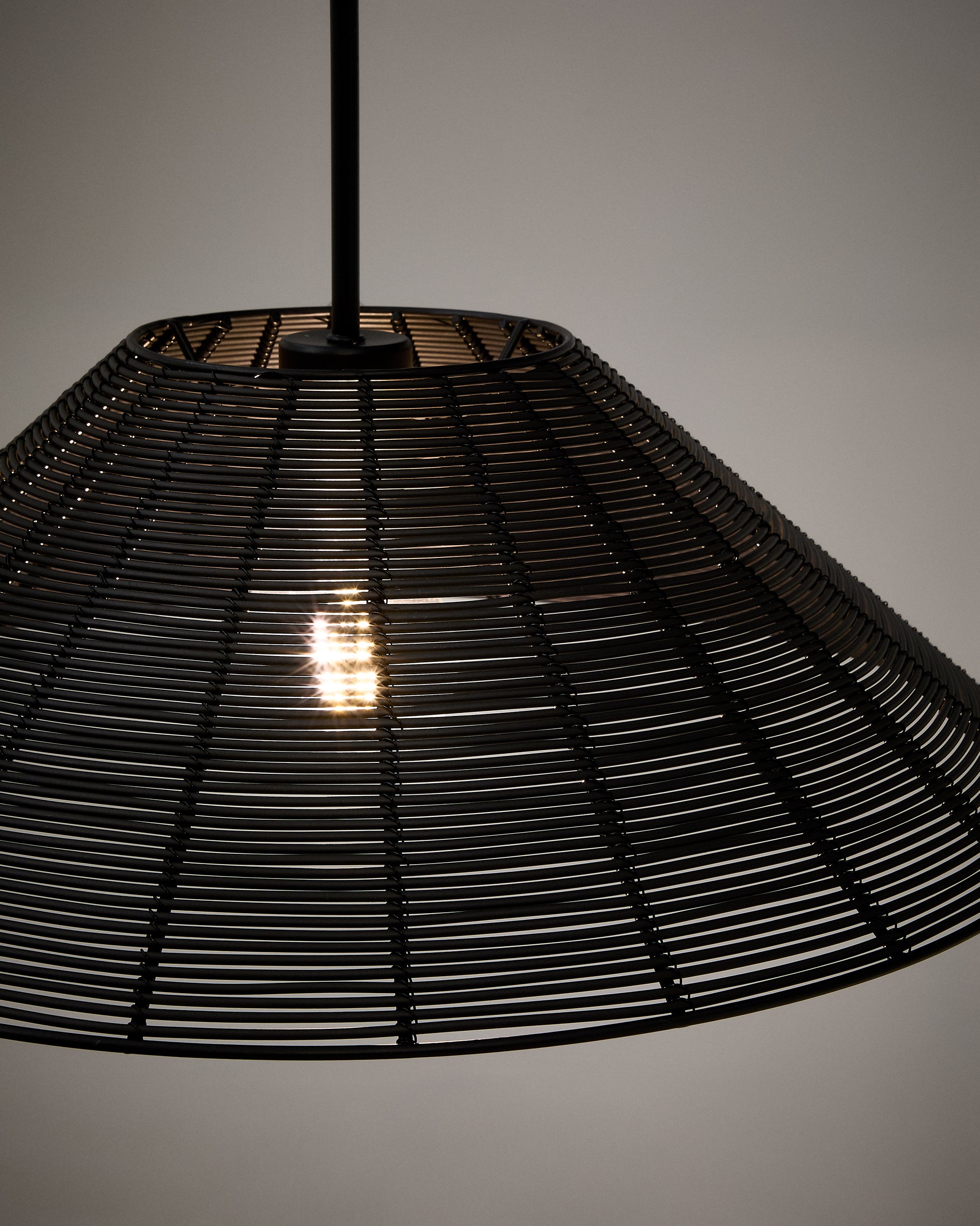 Saranella black synthetic rattan ceiling lampshade Ø 60 cm