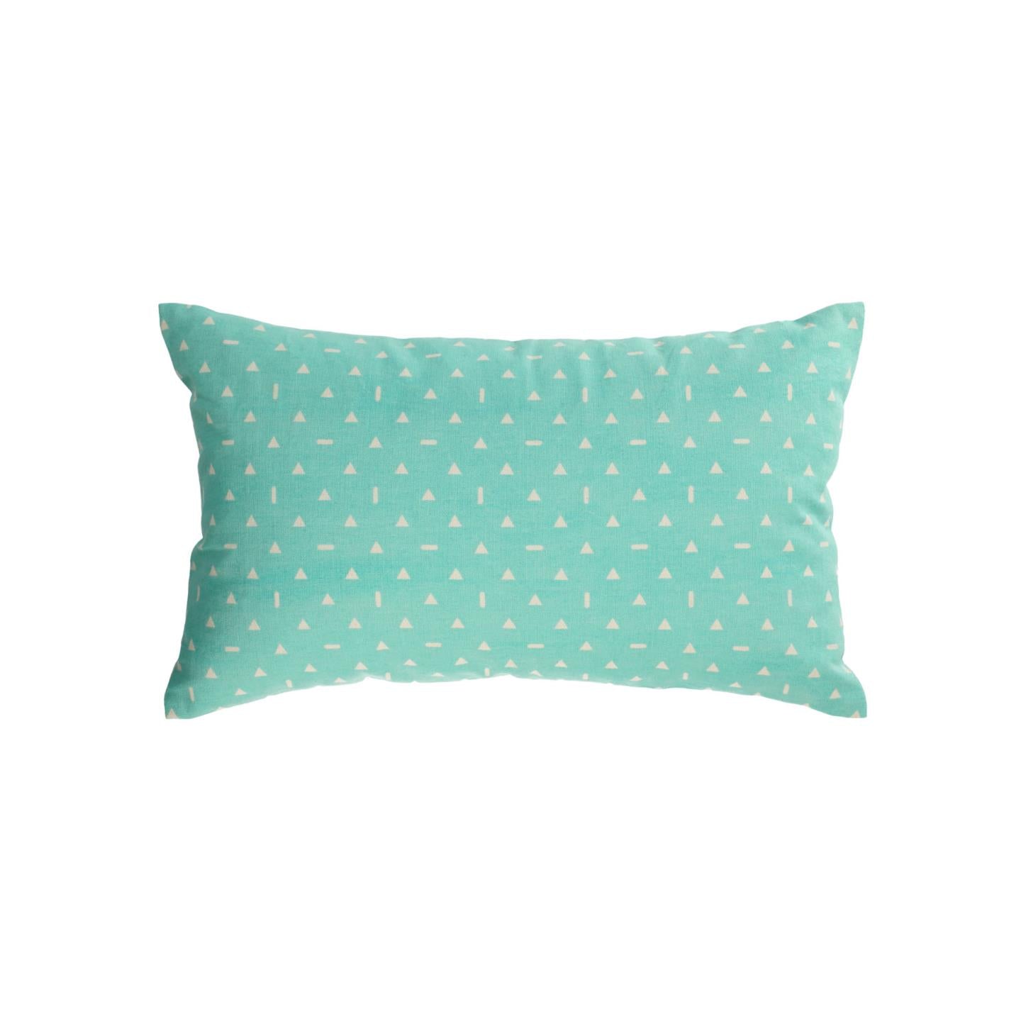 Zale 100% cotton cushion cover in turquoise with white triangles 30 x 50 cm - Product Image