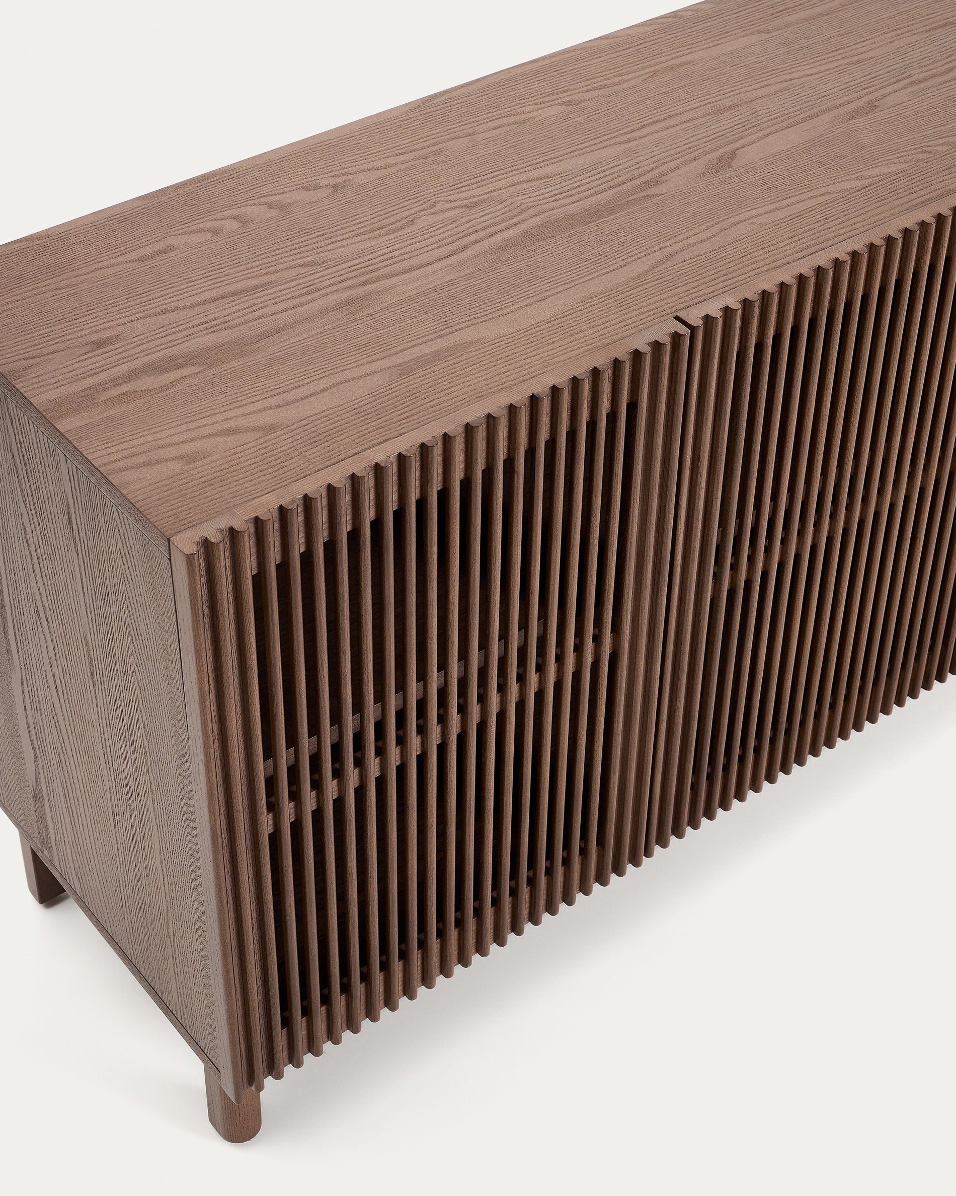 Beyla sideboard in ash veneer and solid ash wood with walnut finish 181 x 71.5cm FSC 100% - Detail