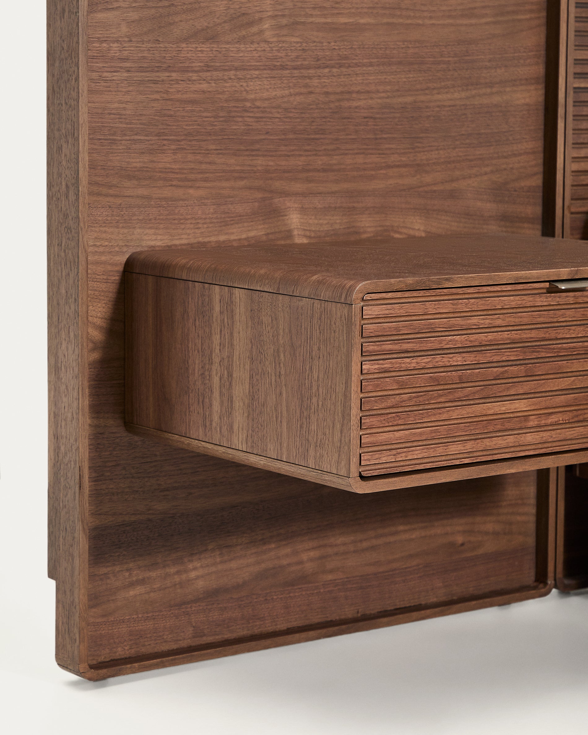 Norlen bed with 2 bedside tables in walnut veneer with dark finish and LED light for 160 x 200cm mattress FSC Mix Credit - Detail
