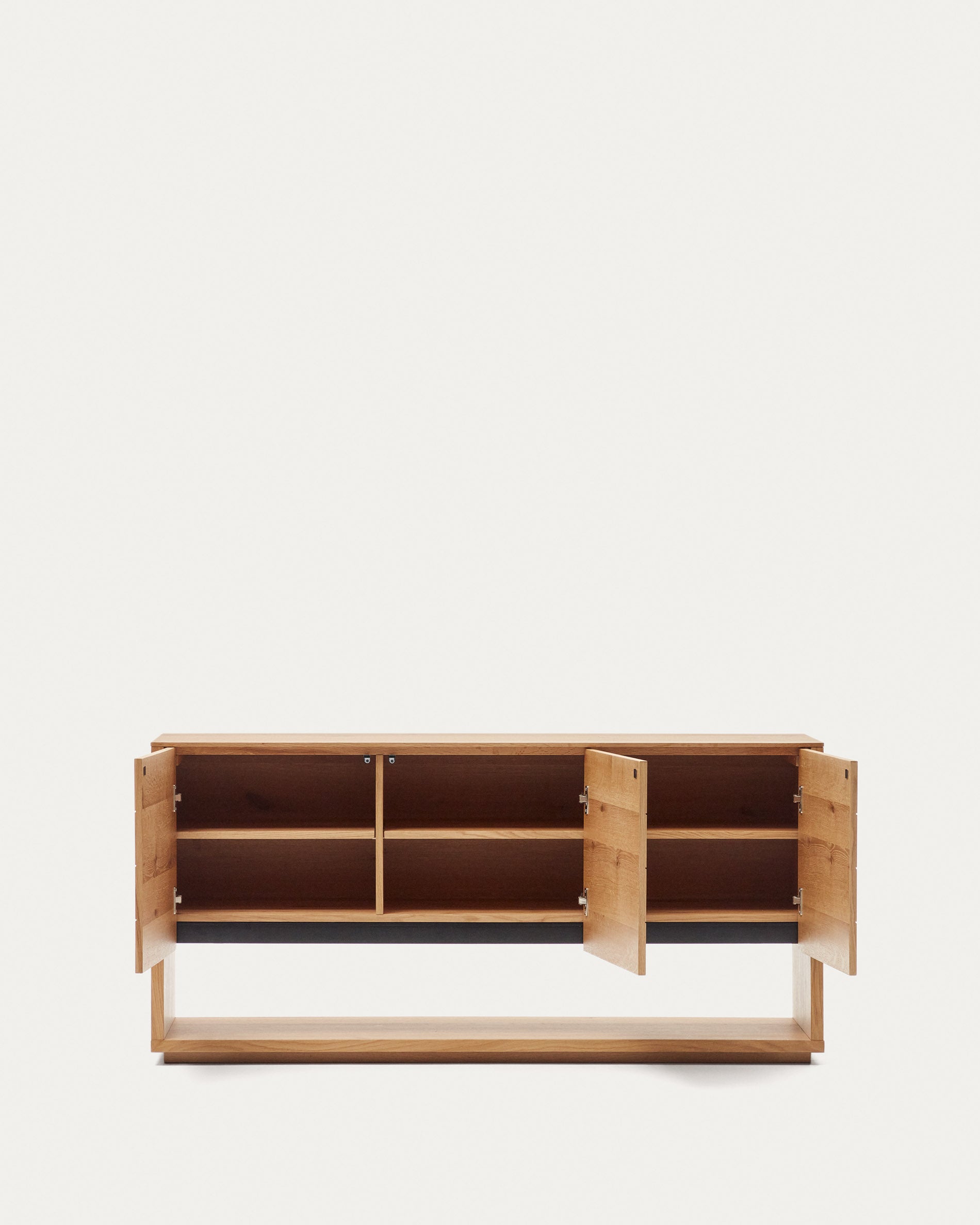 Alguema sideboard with 3 doors in oak veneer with natural finish, 151 x 73 cm - Product View