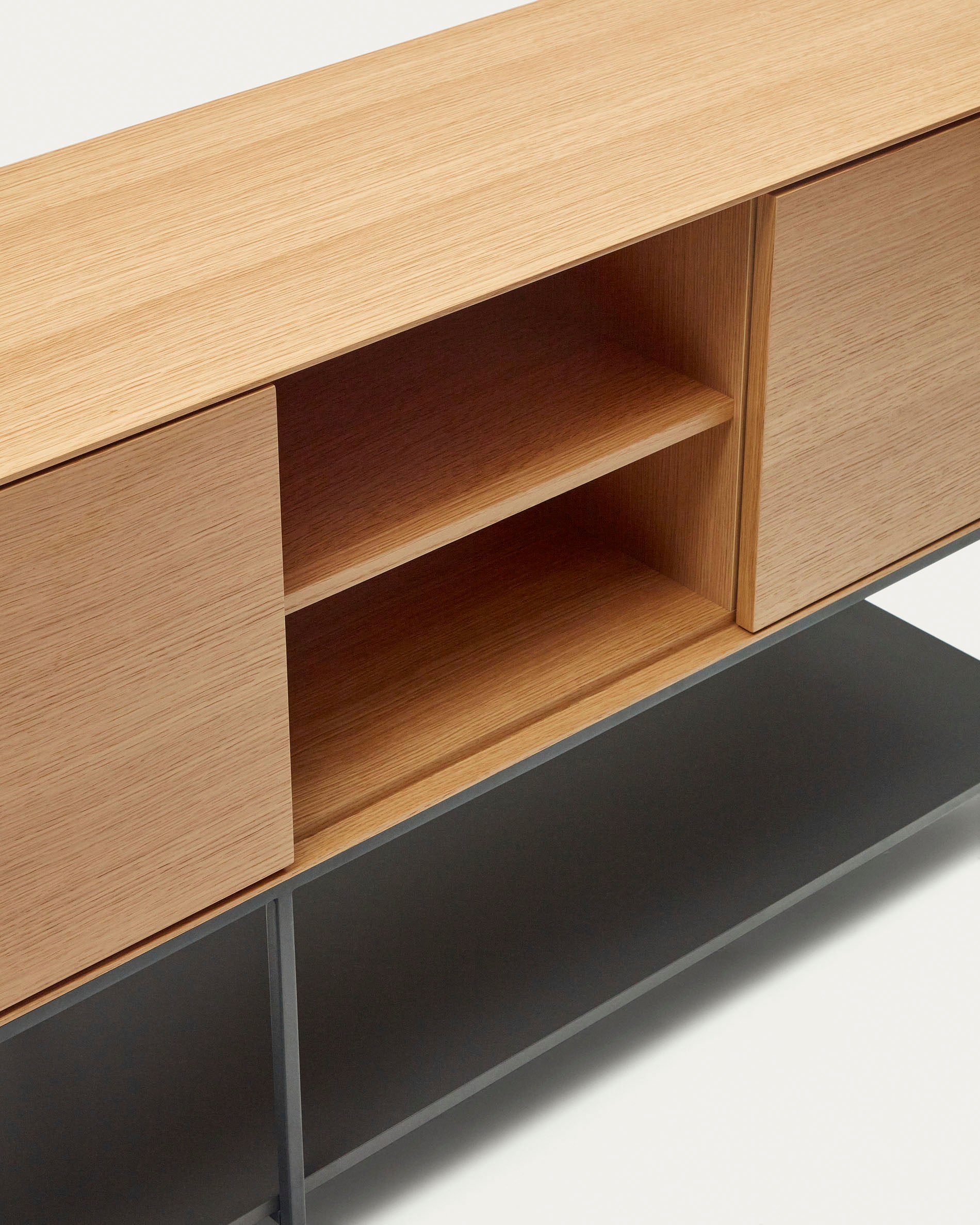 Vedrana 3 door sideboard in oak veneer with steel legs, 195 x 80 cm - Detail