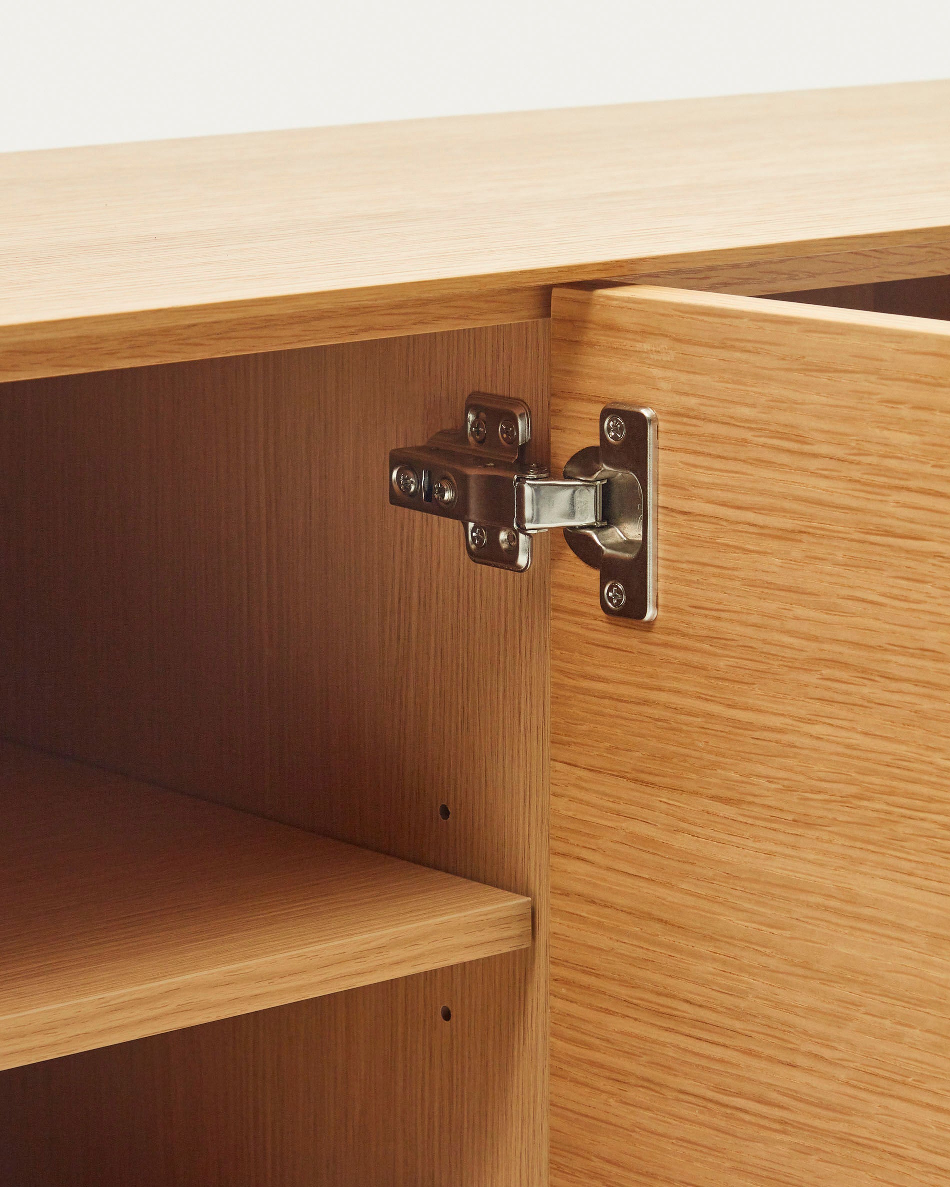 Vedrana 3 door sideboard in oak veneer with steel legs, 195 x 80 cm - Detail