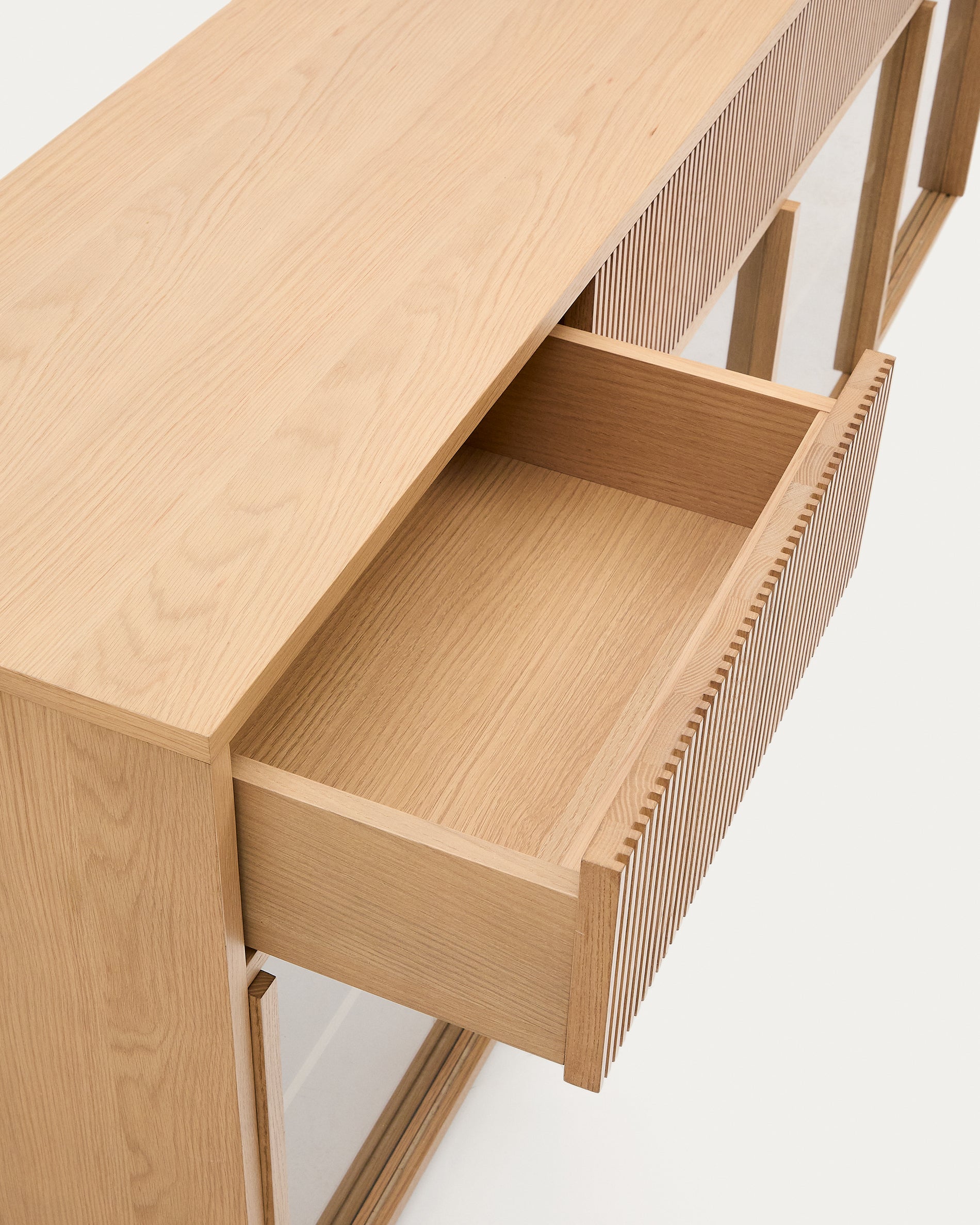 Helvine sideboard 4 doors and 4 drawers oak veneer and tempered glass, 200 x 80cm FSC 100% - Detail