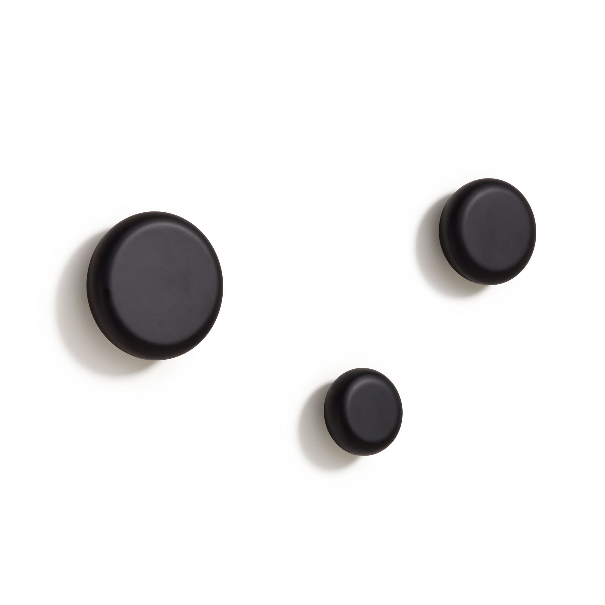 Nadue set of 3 solid beech wood wall hooks with a black finish - Product Image