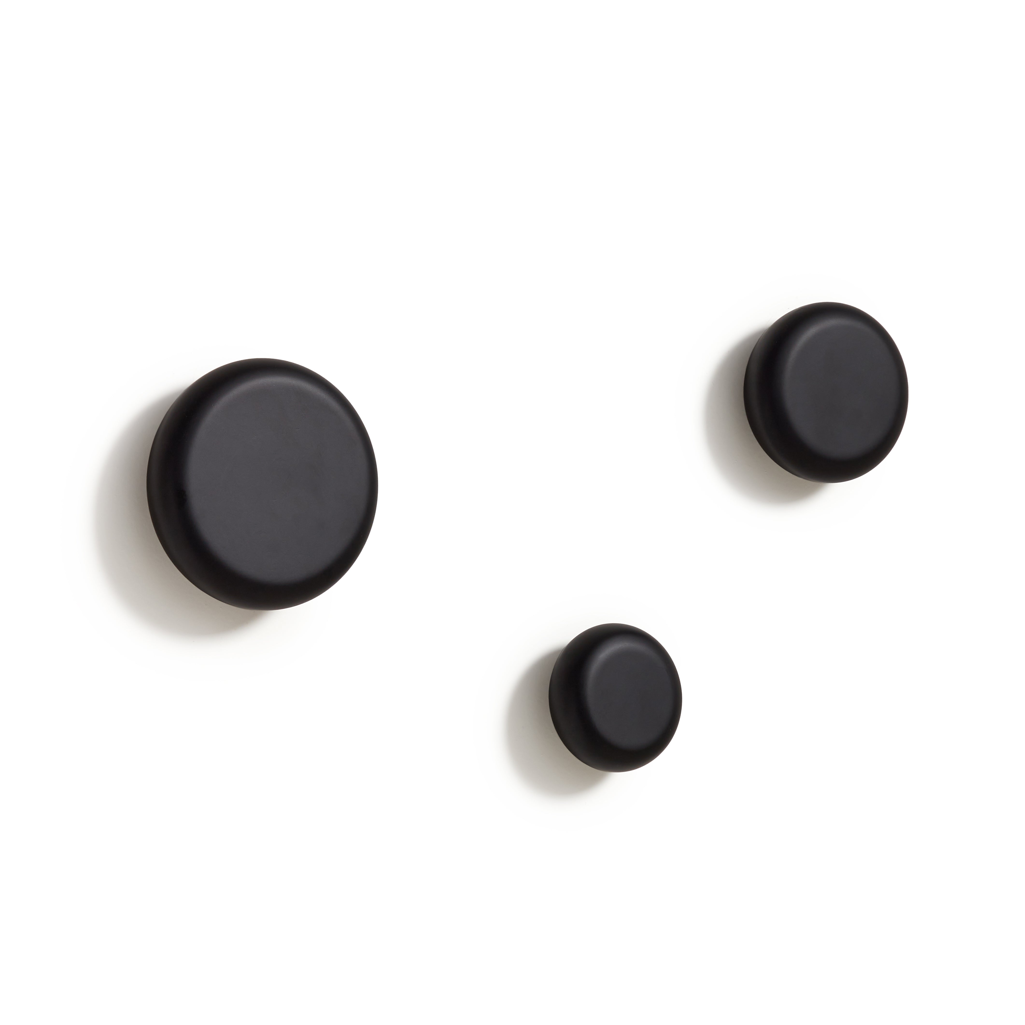 Nadue set of 3 solid beech wood wall hooks with a black finish - Product Image