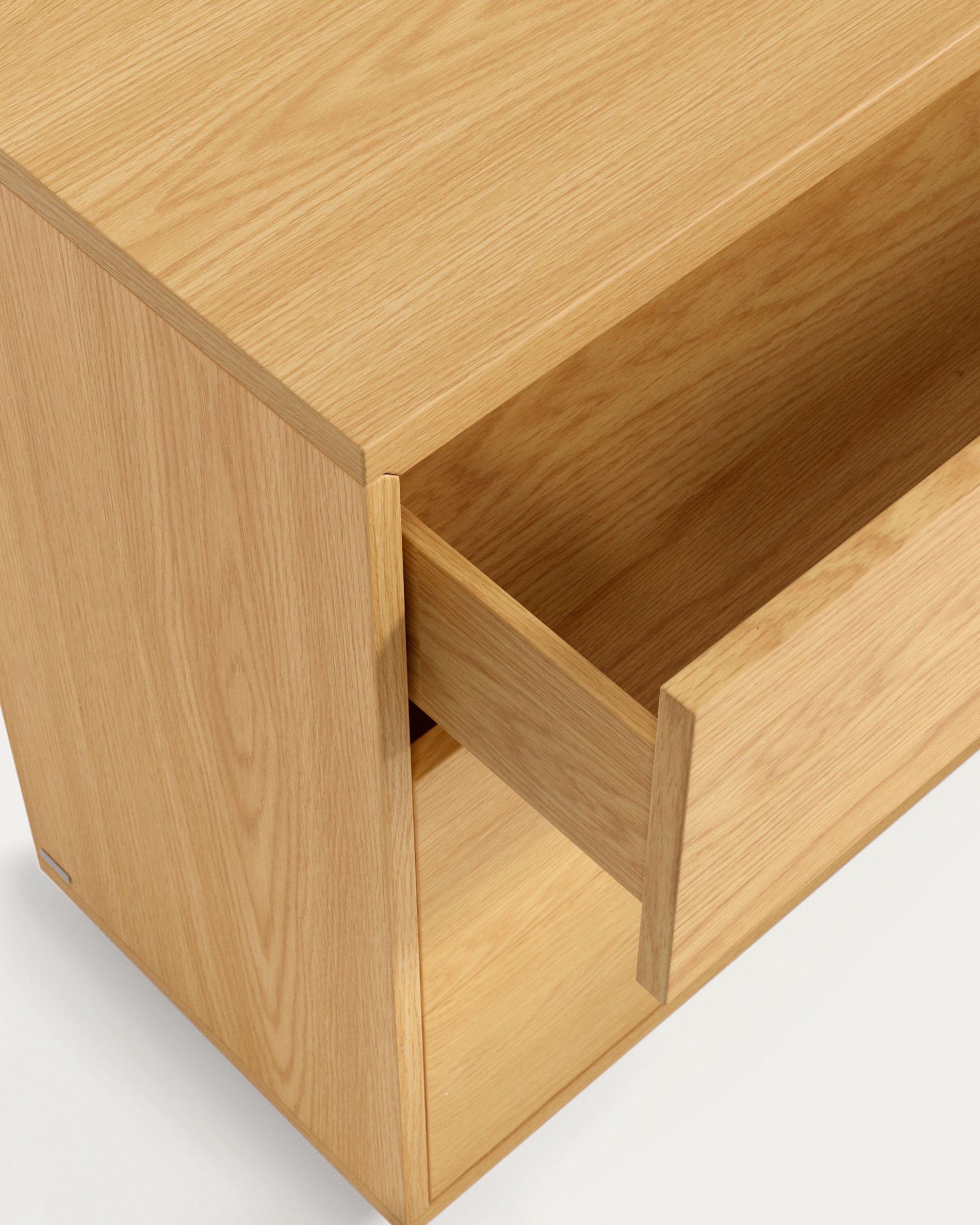 Abilen 3-drawer oak veneer chest of drawers, 90 x 75 cm, FSC™ certified - Detail