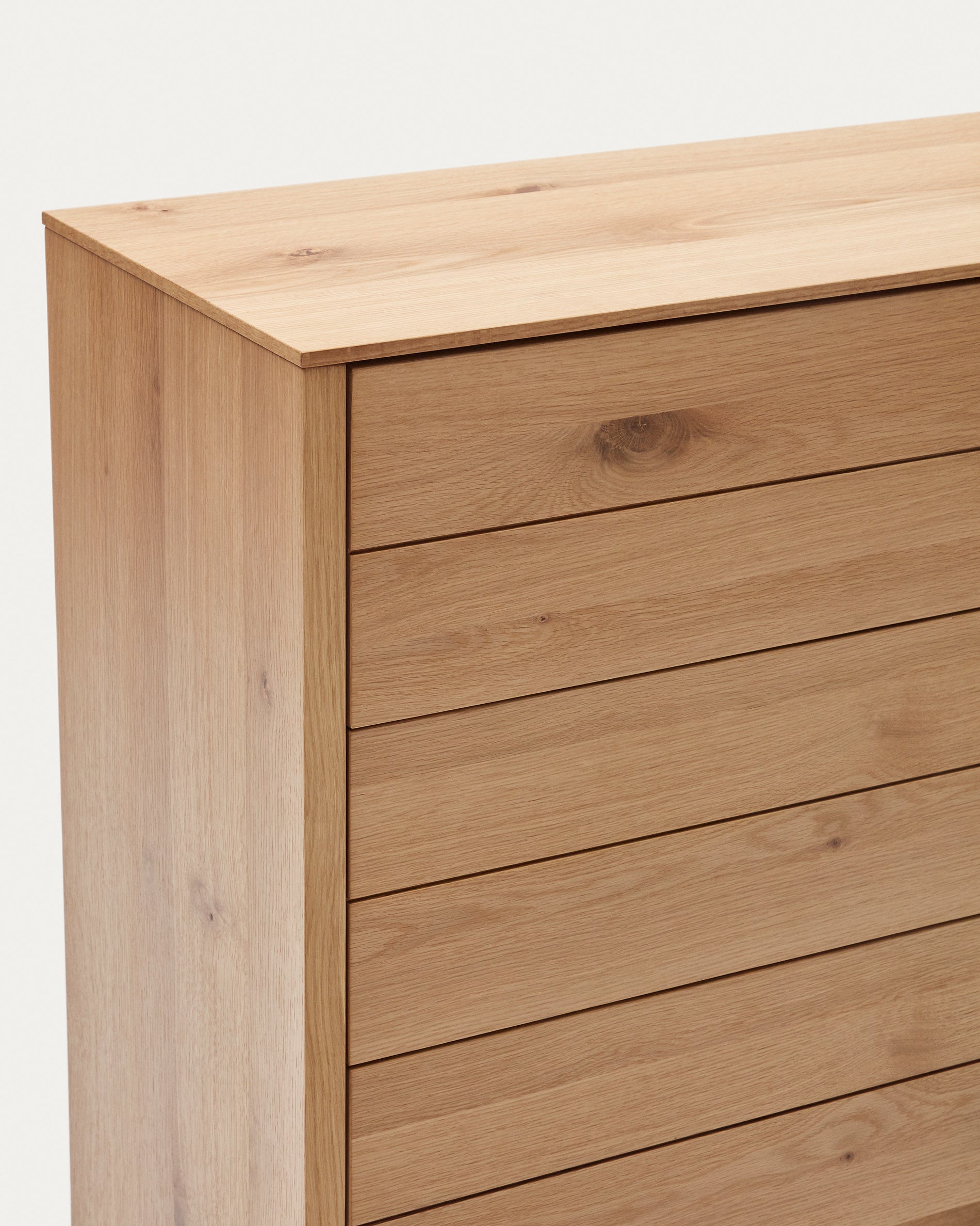 Alguema chest of drawers with 3 drawers in oak wood veneer with natural finish, 100 x 97 cm - Detail