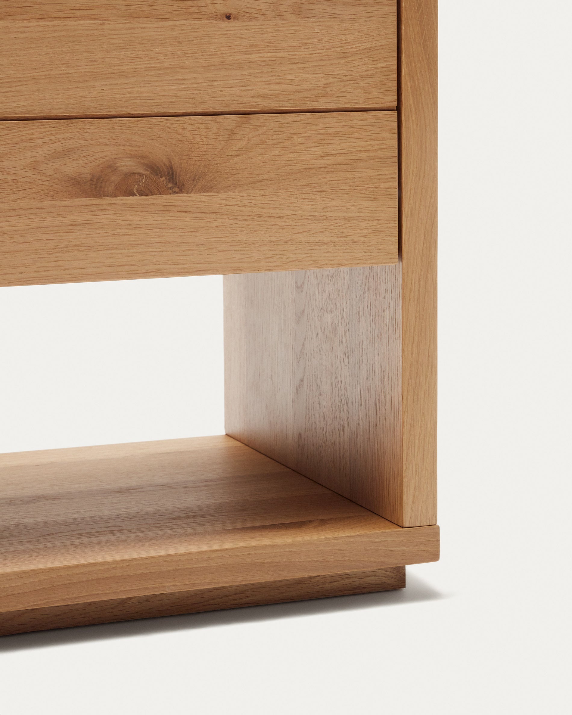 Alguema chest of drawers with 3 drawers in oak wood veneer with natural finish, 100 x 97 cm - Detail