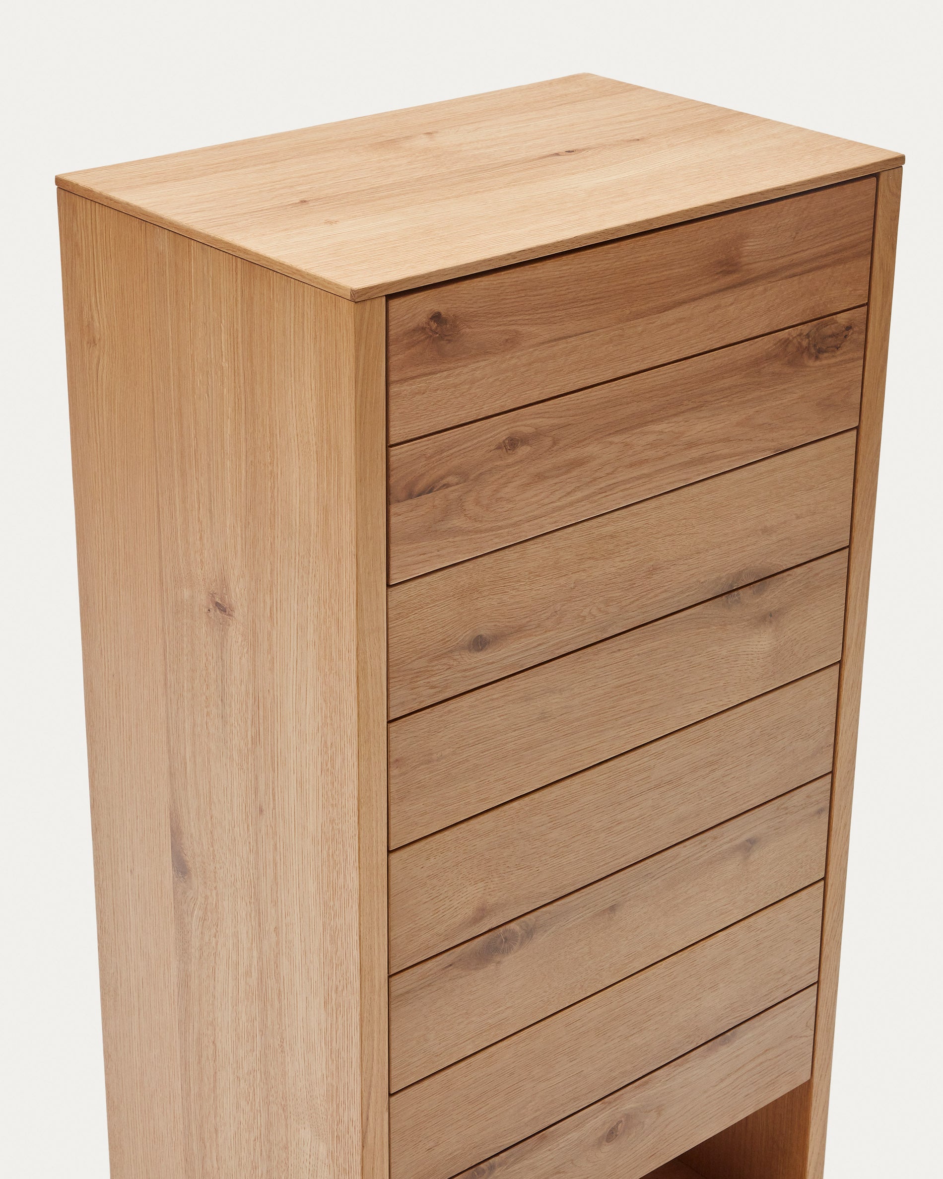 Alguema chest of drawers with 4 drawers in oak wood veneer with natural finish, 60 x 120 cm - Detail