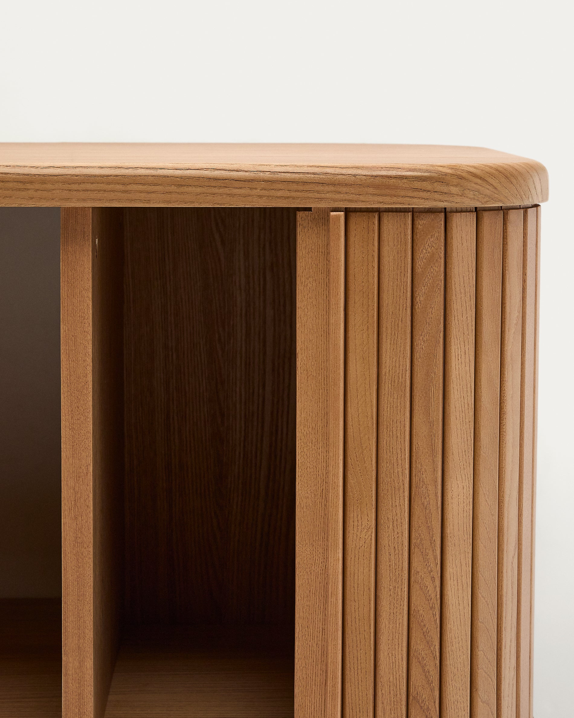 Mailen bathroom cupboard in ash veneer in a natural finish, 90 x 45 cm - Detail
