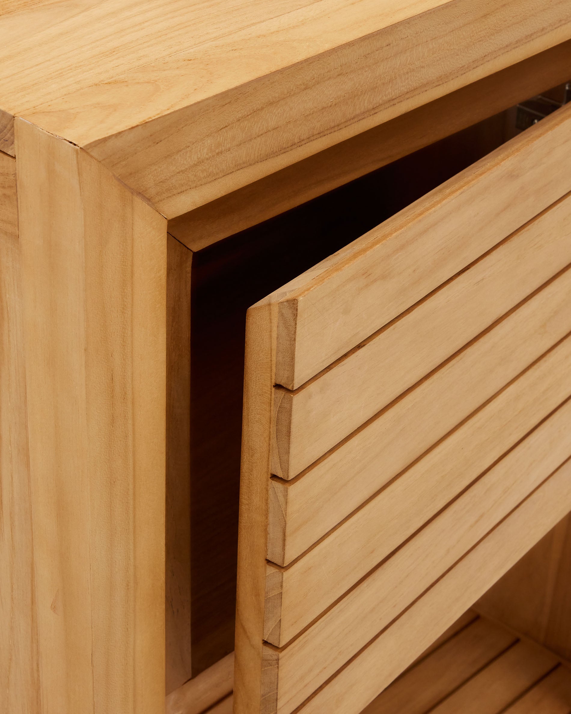 Saula bathroom furniture in solid teak wood with natural finish, 60 x 45 cm - Detail