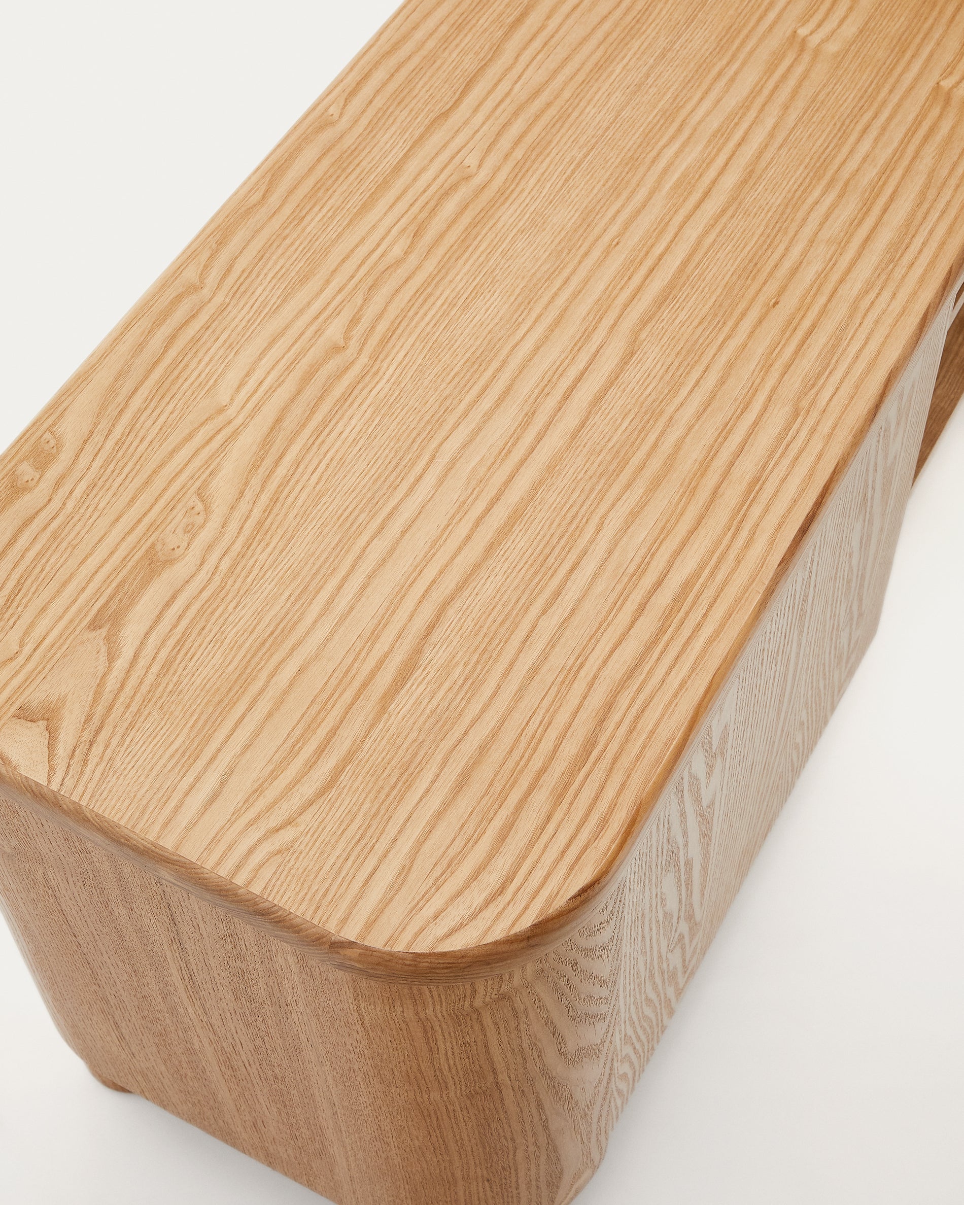 Salaya TV stand in ash plywood FSC Mix Credit, 200 cm x 52 cm - Detail