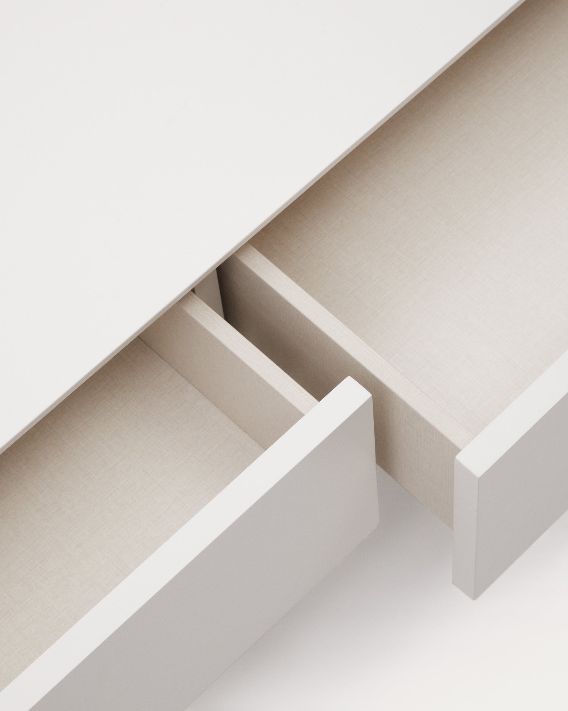 Vedrana TV 3-drawer cabinet white lacquered MDF 195 x 35 cm - Detail