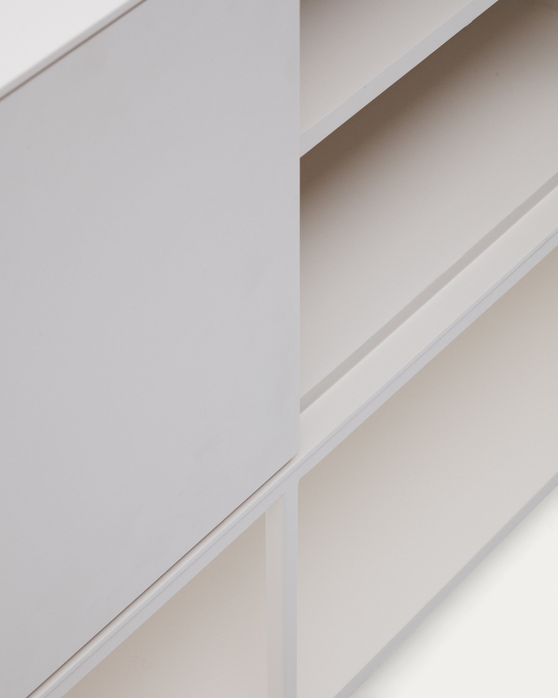 Vedrana 3-door sideboard white lacquered MDF 195 x 80 cm - Detail