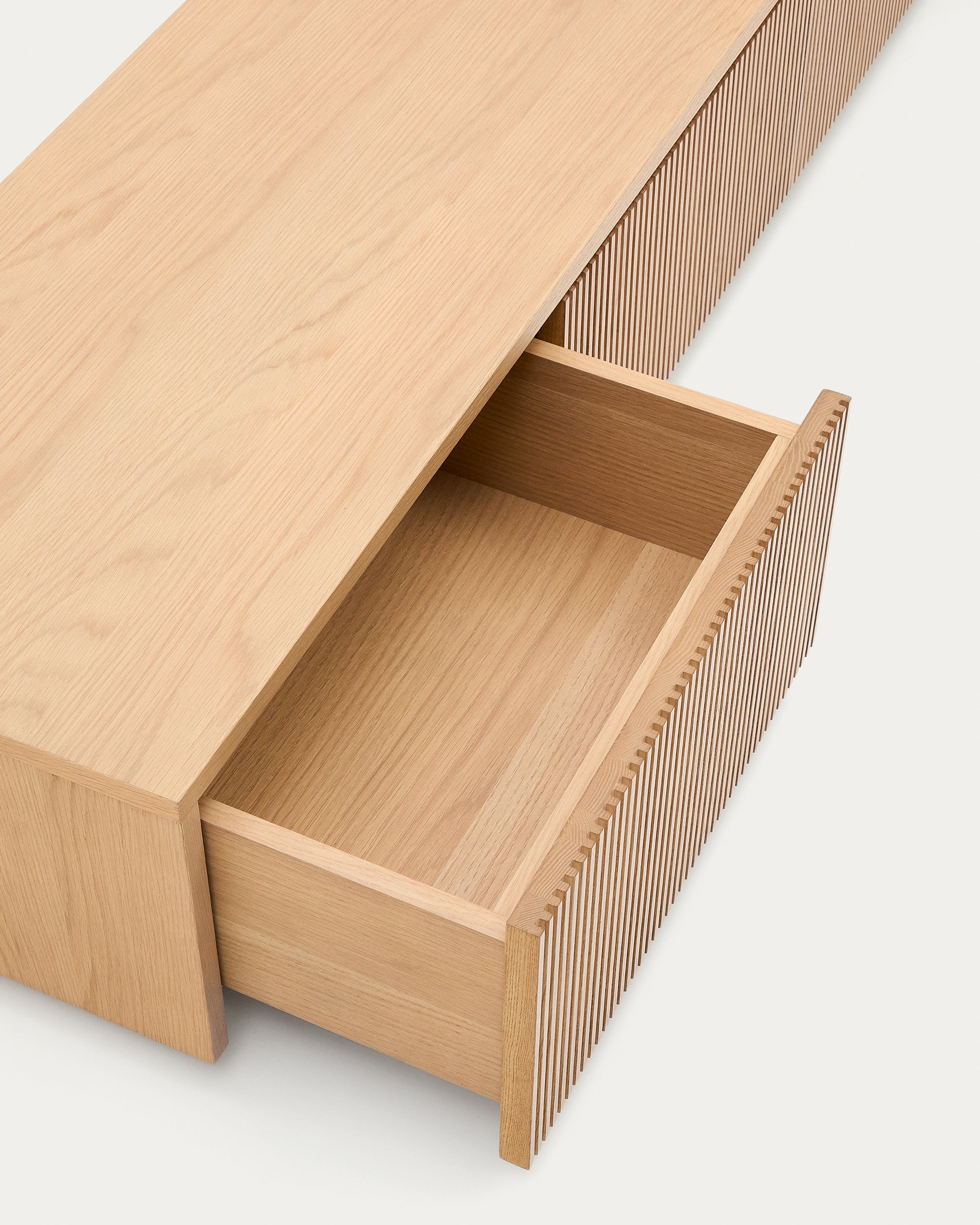 Helvine TV stand with 4 drawers in oak veneer, 200 x 30 cm FSC 100% - Detail
