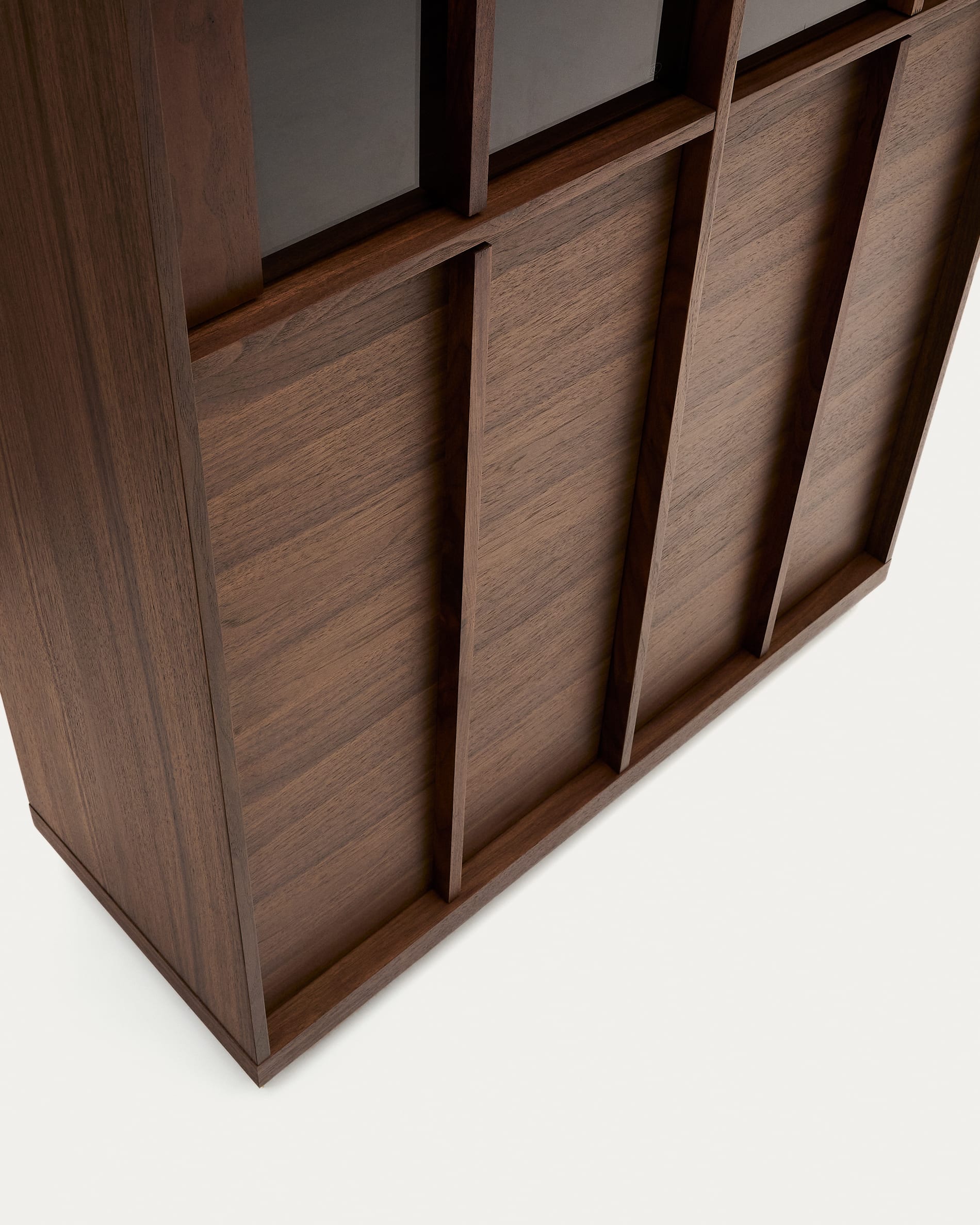 Onix display cabinet, made of solid walnut, with walnut veneer, dark finish, 101 x 170 cm