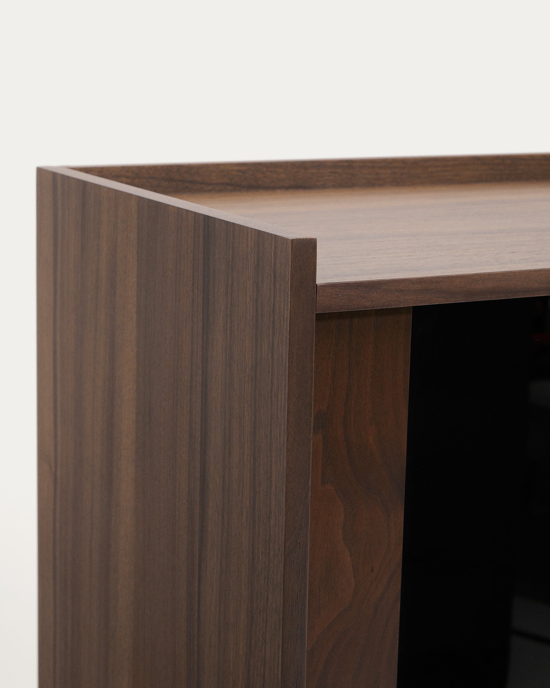 Onix display cabinet solid walnut and walnut veneer dark finish 101 x 170 cm FSC Mix Credit - Detail