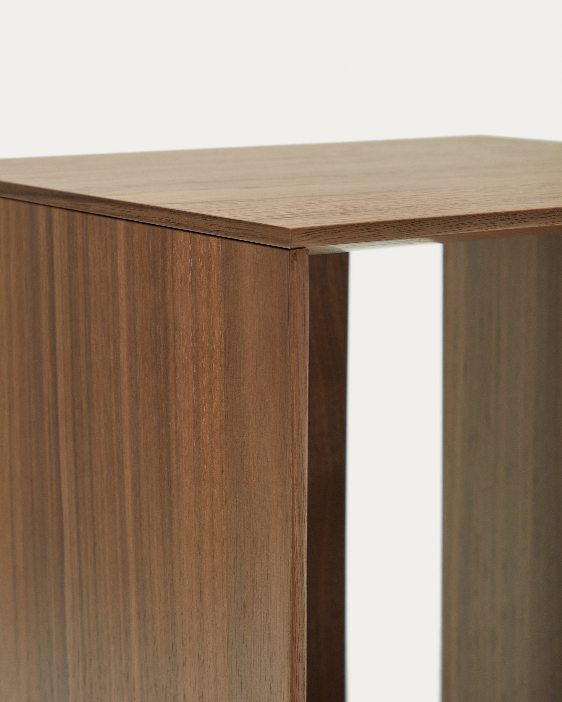 Litto set of 6 modular shelving units in walnut wood veneer, 168 x 114 cm - Detail