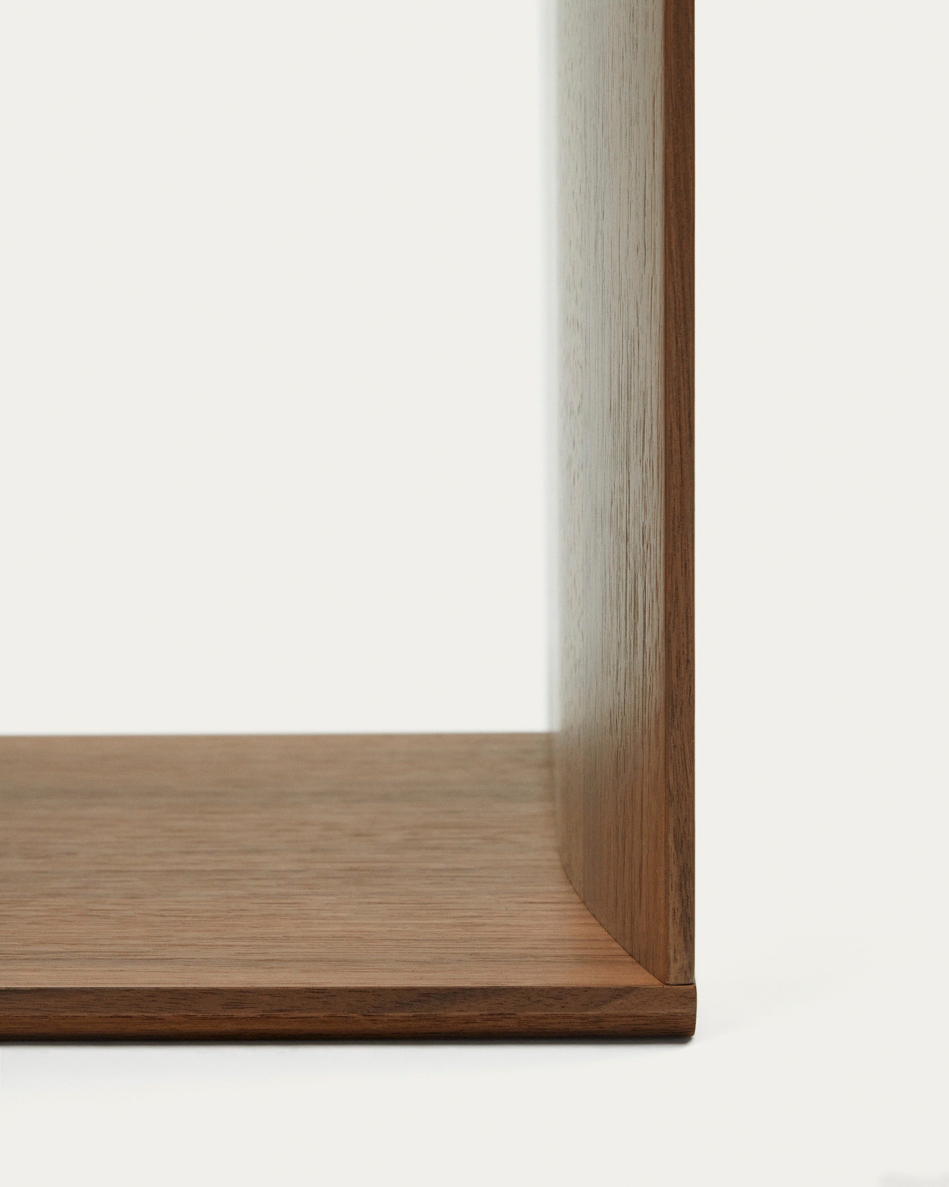 Litto set of 6 modular shelving units in walnut wood veneer, 168 x 114 cm - Detail