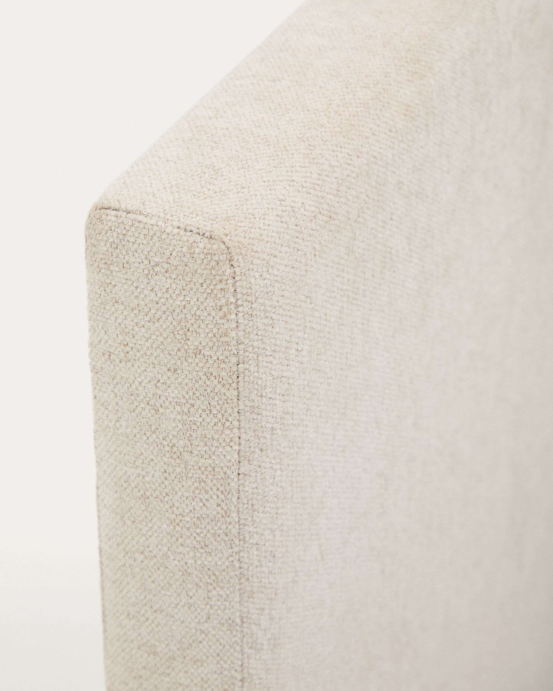 Nahiri beige chenille bed with storage base for 150 x 200cm mattress - Detail