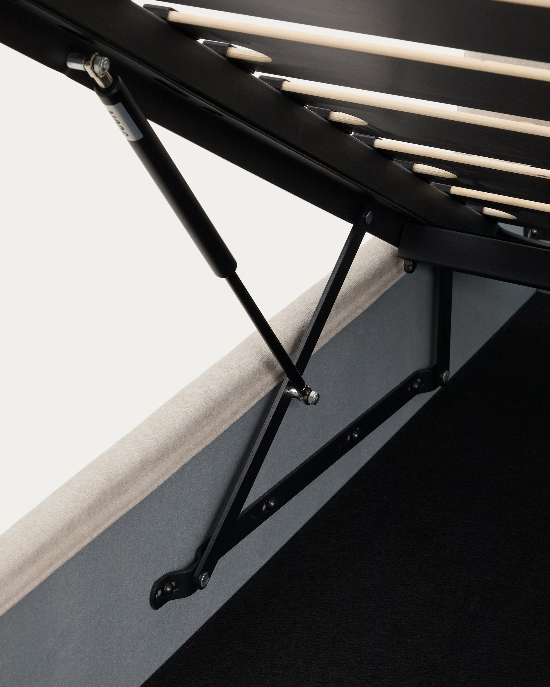 Dafra beige chenille bed with storage base and removable covers for mattress 160 x 200cm - Detail