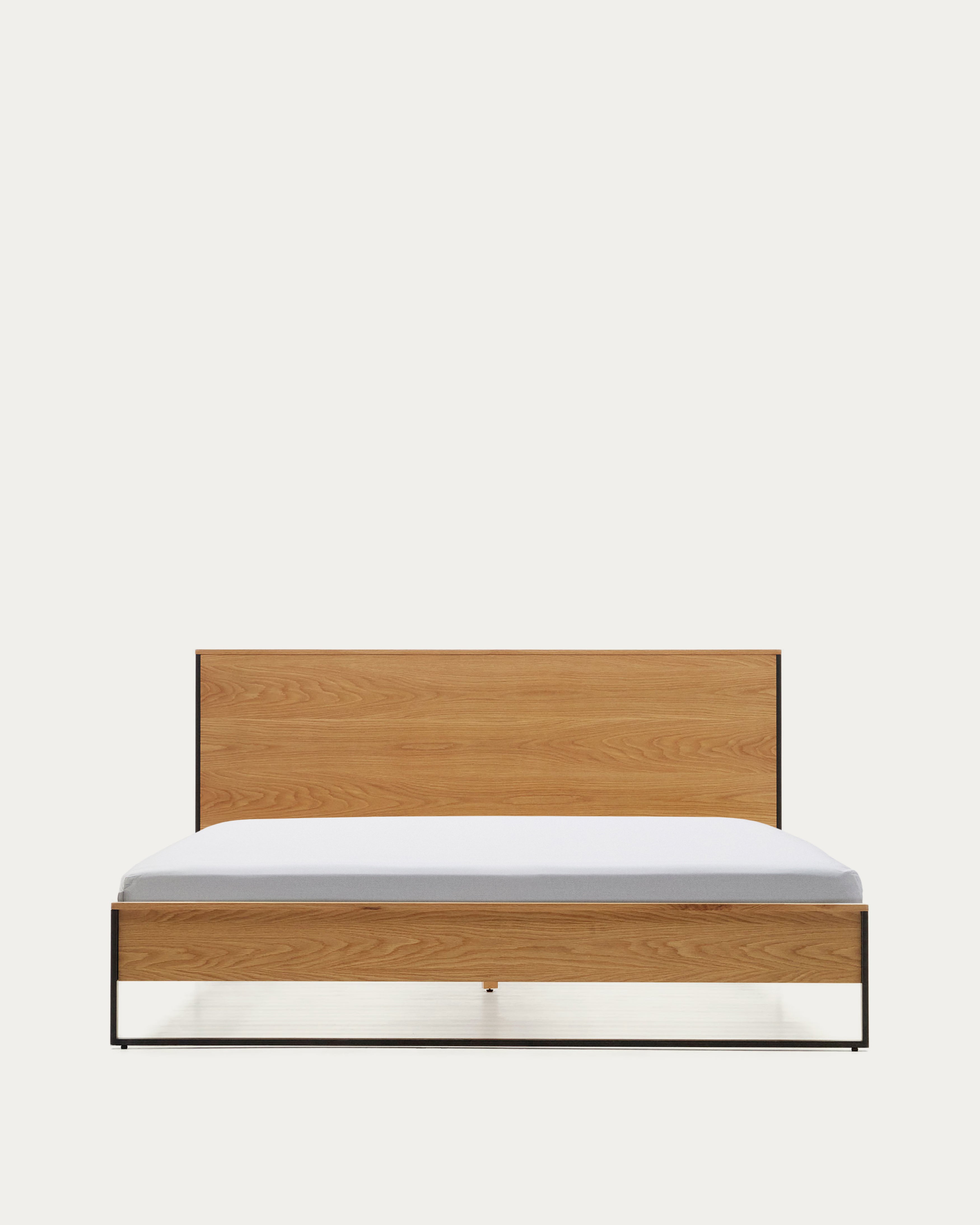 Taiana oak wood veneer bed with steel legs in a black finish, 160 x 200 cm - Product View