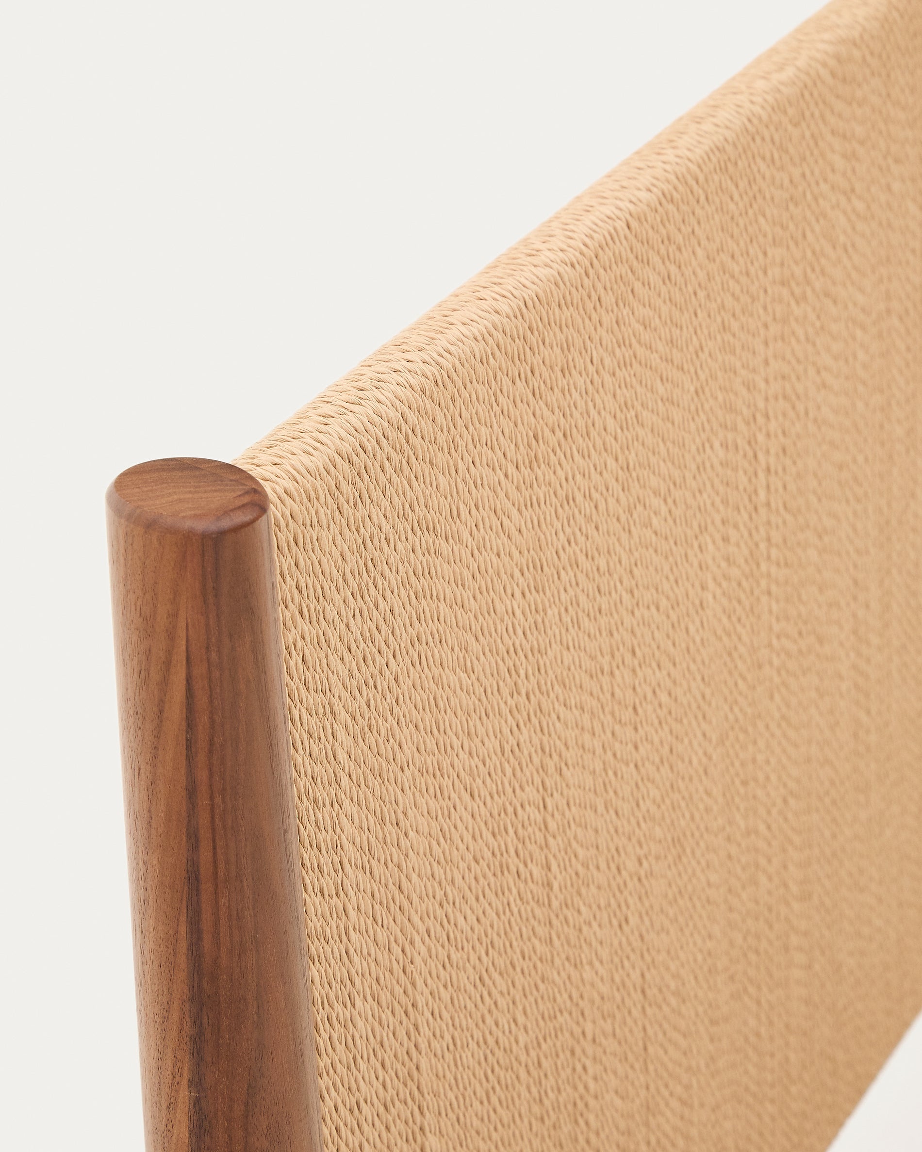 Elan bed in veneer and solid walnut wood with cord mattress 180 x 200 cm FSC Mix Credit - Detail