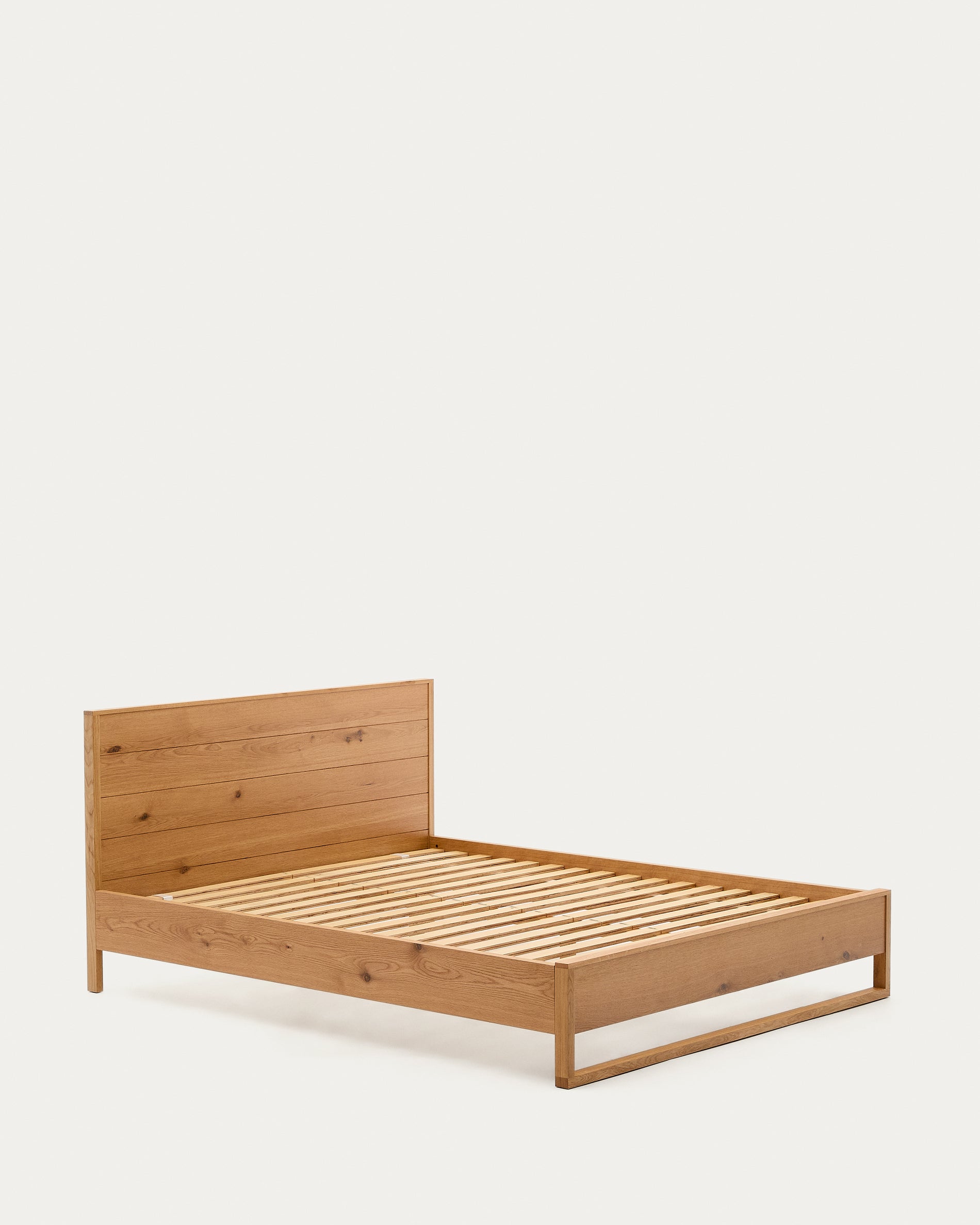Alguema bed in oak veneer with natural finish for 160 x 200cm mattress - Product View