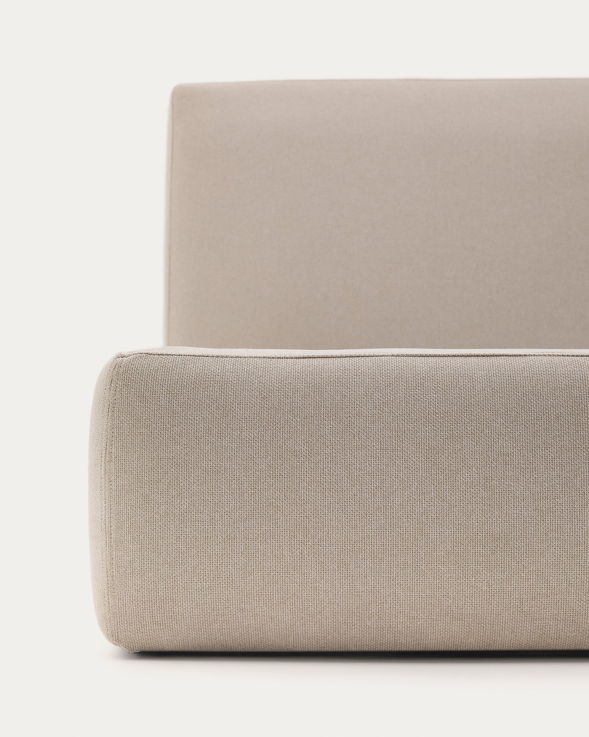 Beige Blok bed with removable covers for 160 x 200 cm mattress FSC Mix Credit - Detail