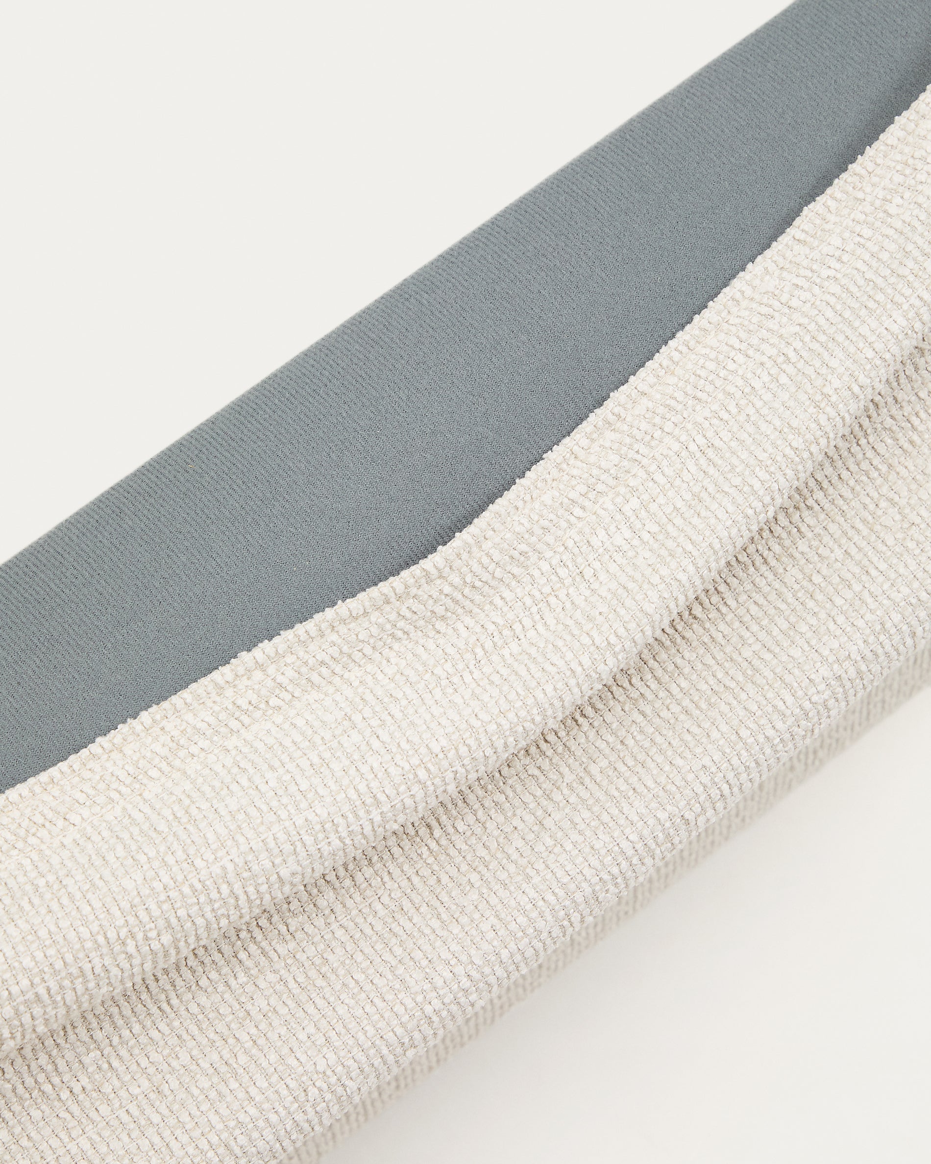 Martina bed cover in ecru chenille for mattress 160 x 200cm - Detail