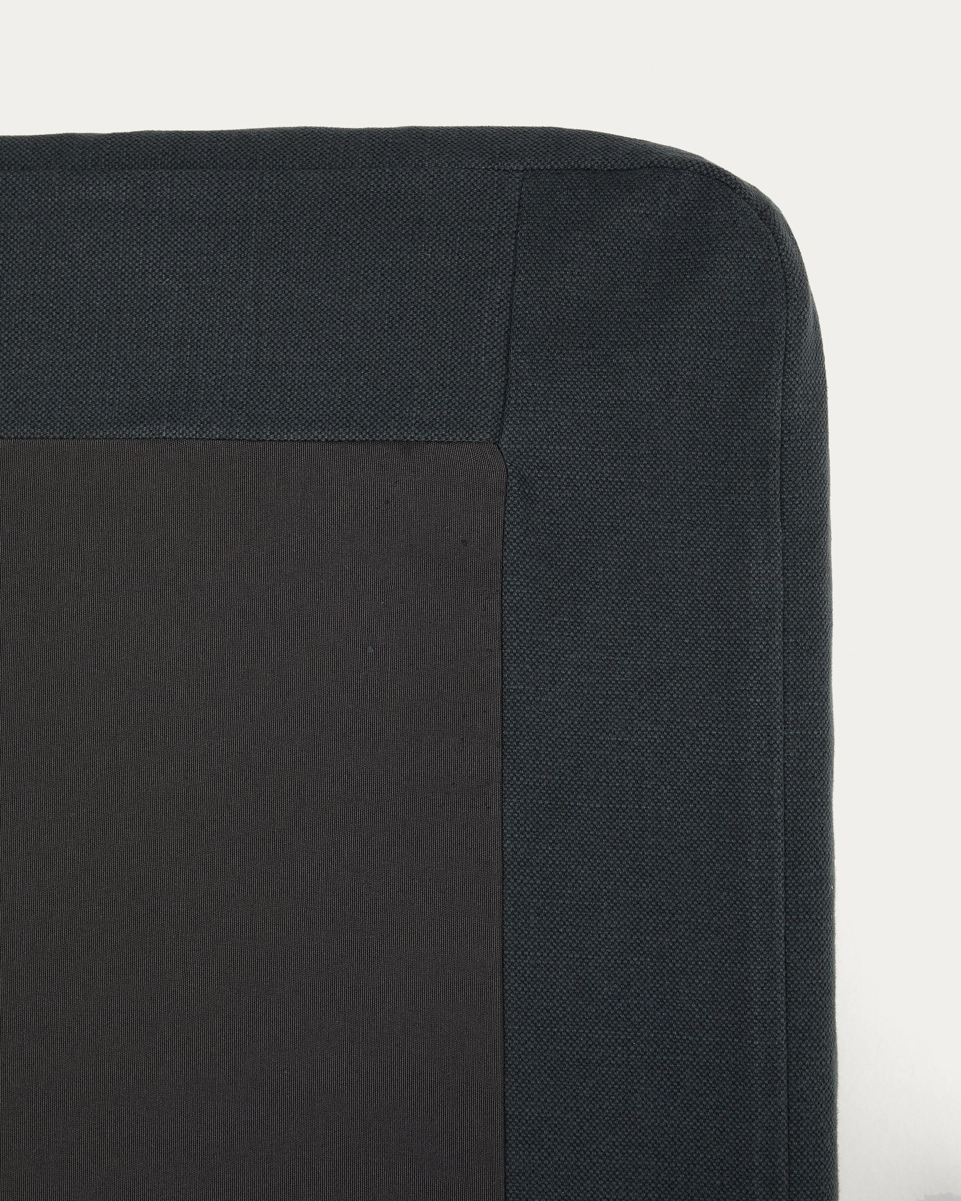 Anthracite grey linen and cotton Jaira base with removable cover for a 160 x 200 cm mattress - Detail