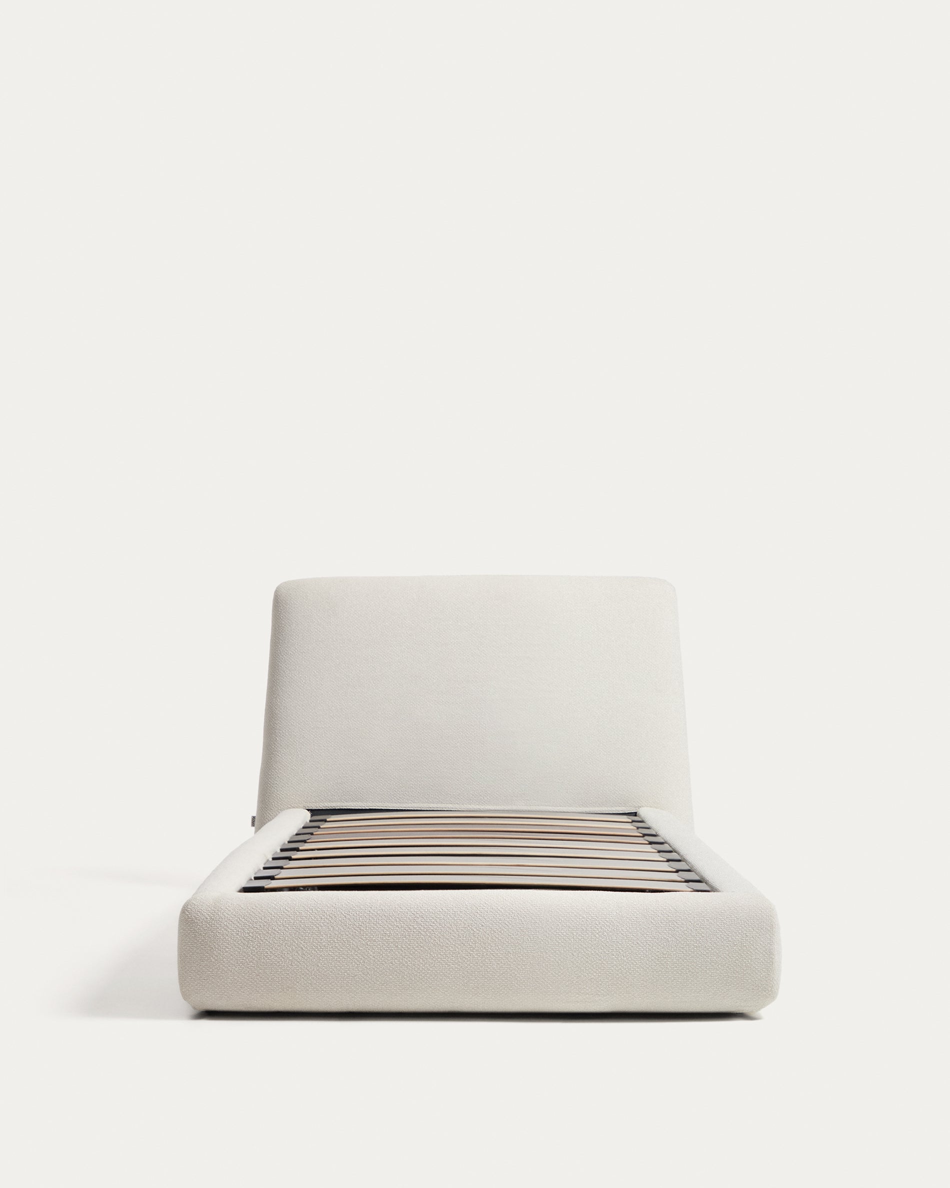 N03710NR39_1V05
