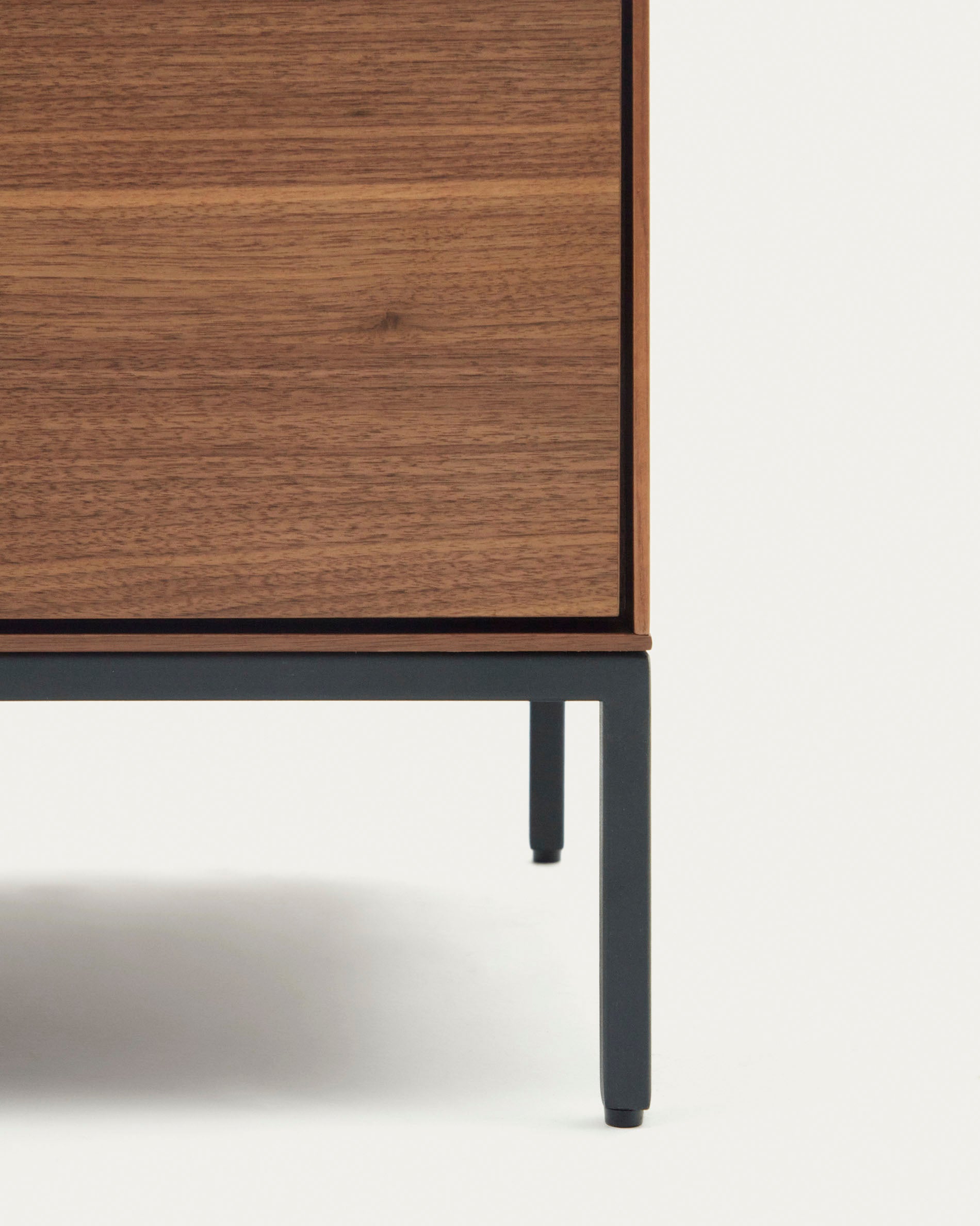 Vedrana bedside table, 2 walnut veneer drawers, and black steel legs, 60 x 55 cm - Detail