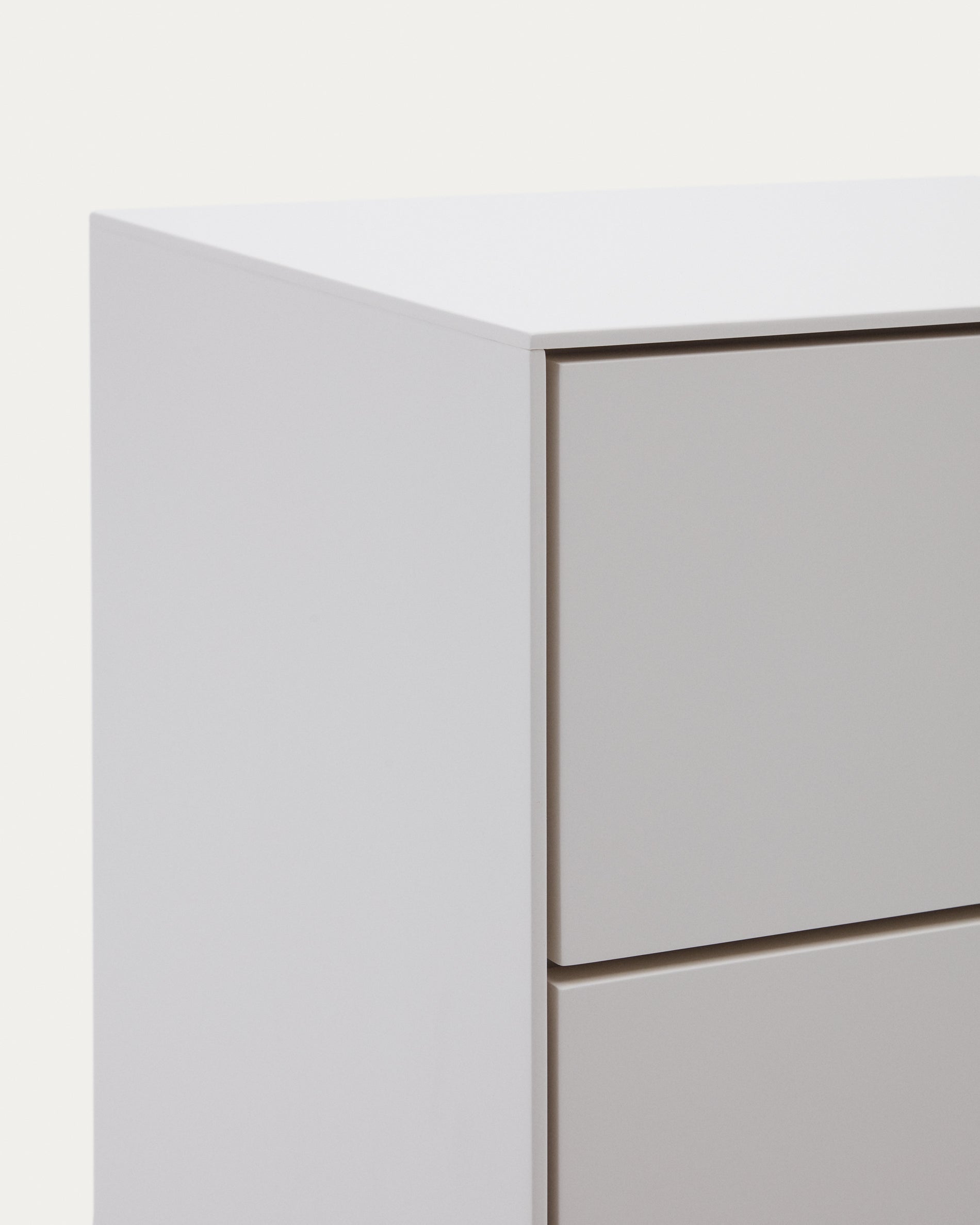 Vedrana two-drawer bedside table white lacquered MDF 60 x 55 cm - Detail