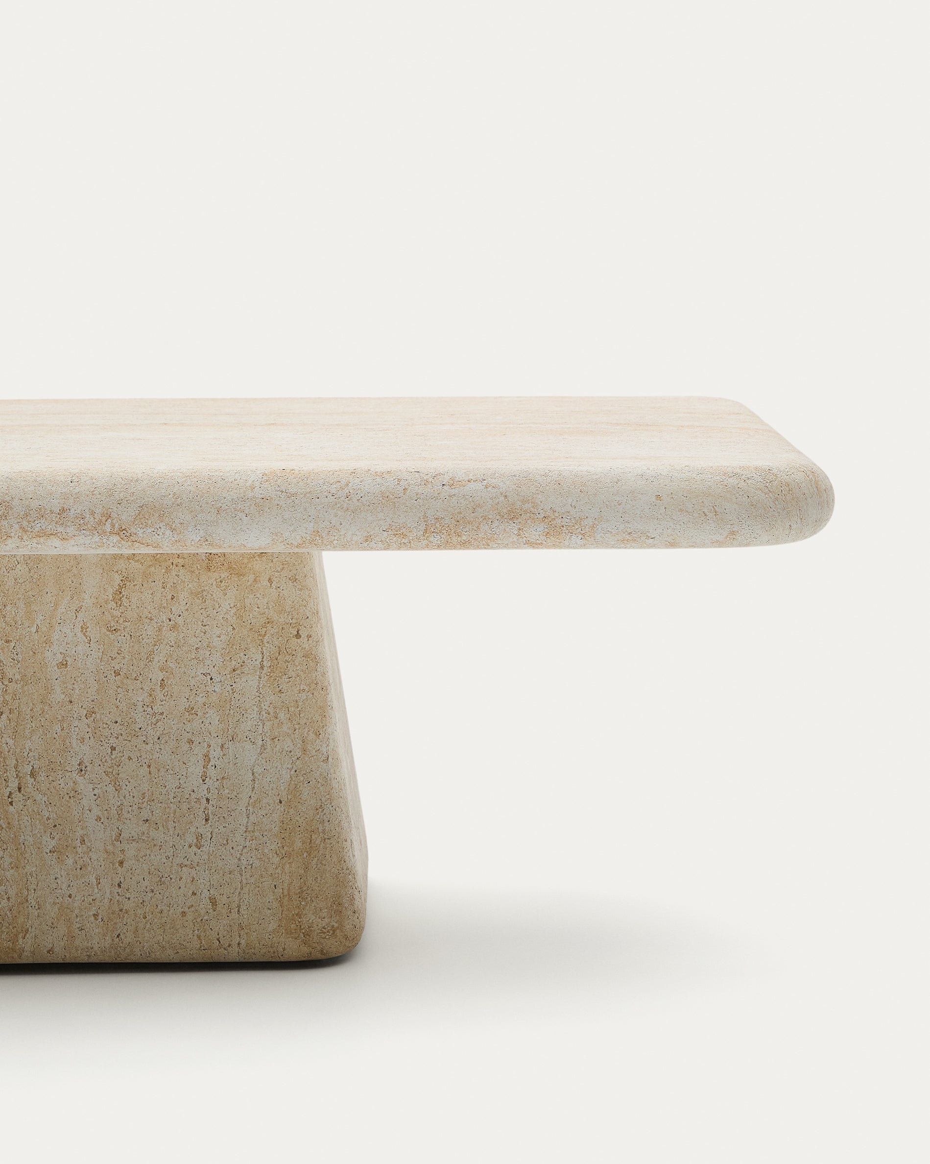 Drasi coffee table in cement with travertine-effect finish 140 x 70cm - Detail