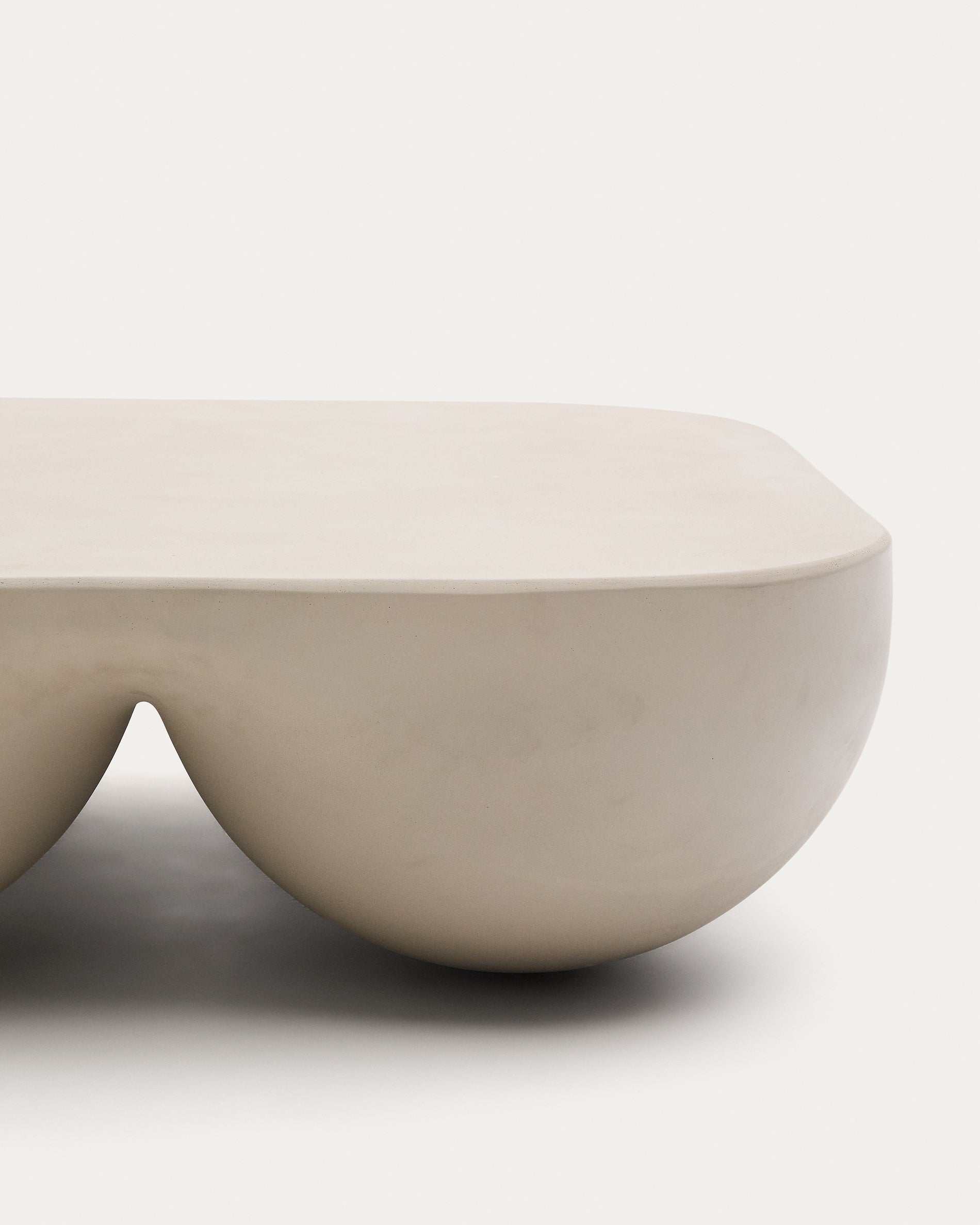 Colba polystone coffee table 100 x 100cm - Detail