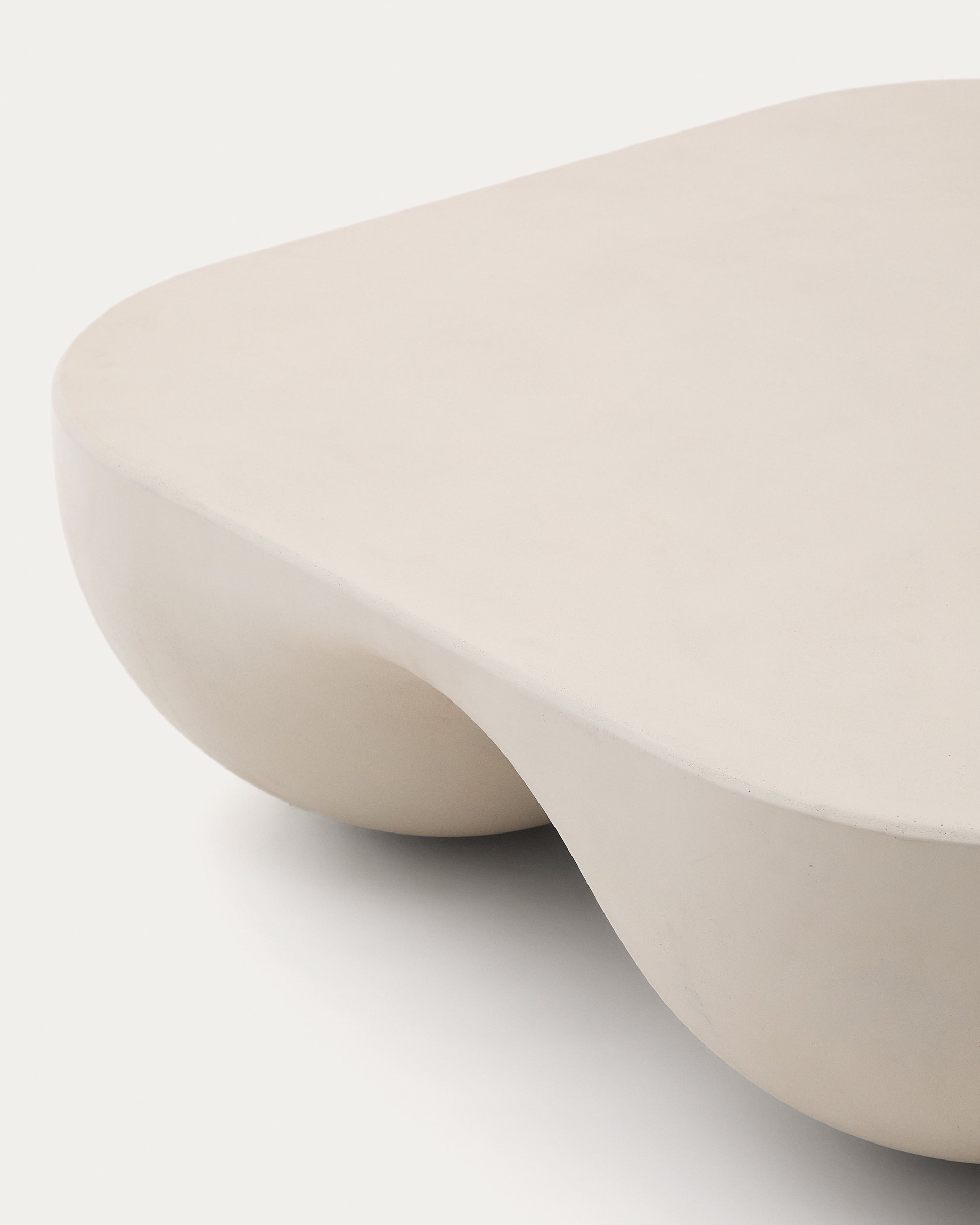 Colba polystone coffee table 100 x 100cm - Detail