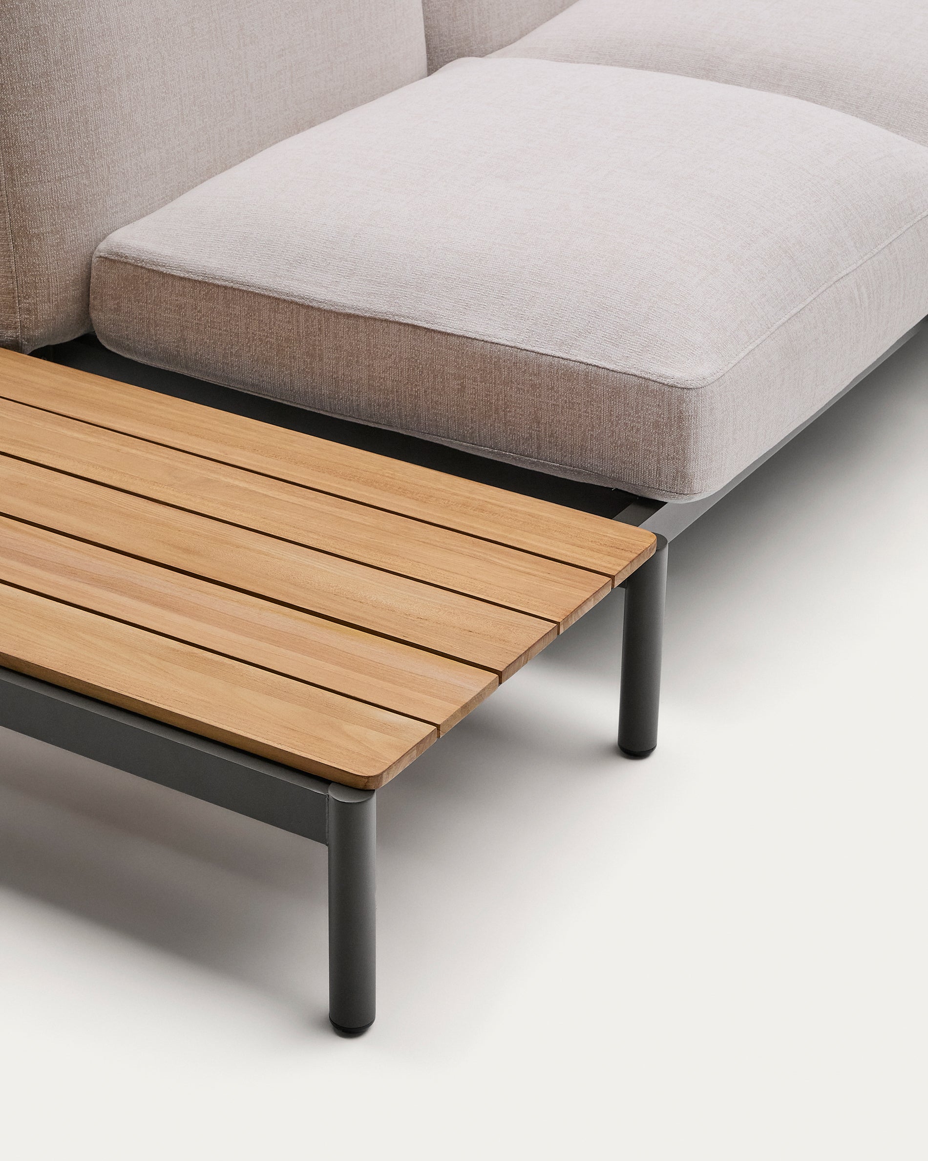 Sorells outdoor modular 4-seater corner sofa with beige upholstery and gray aluminum, teak table, 353 x 316.5 cm, FSC 100%