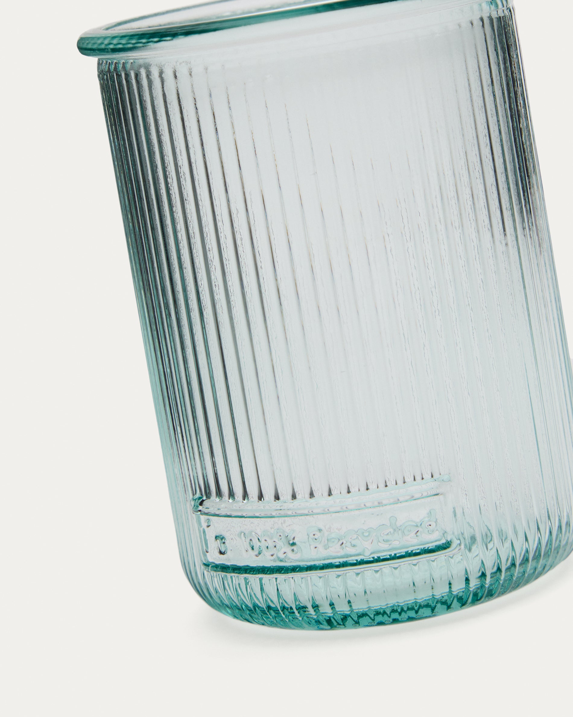 Milma transparent recycled glass - Detail