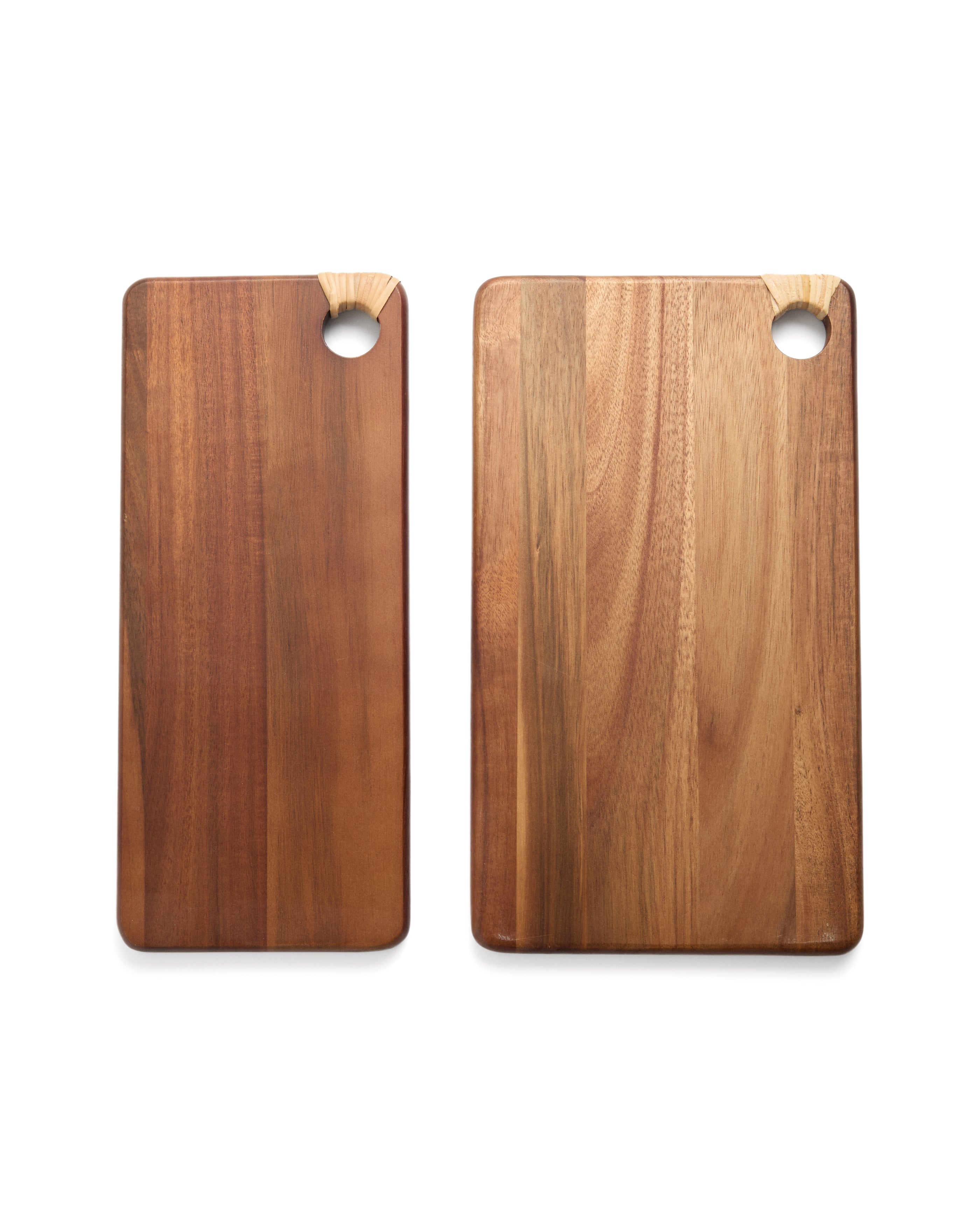 Sardis serving board in FSC 100% acacia wood and rattan 35 x 20 cm - Product Image