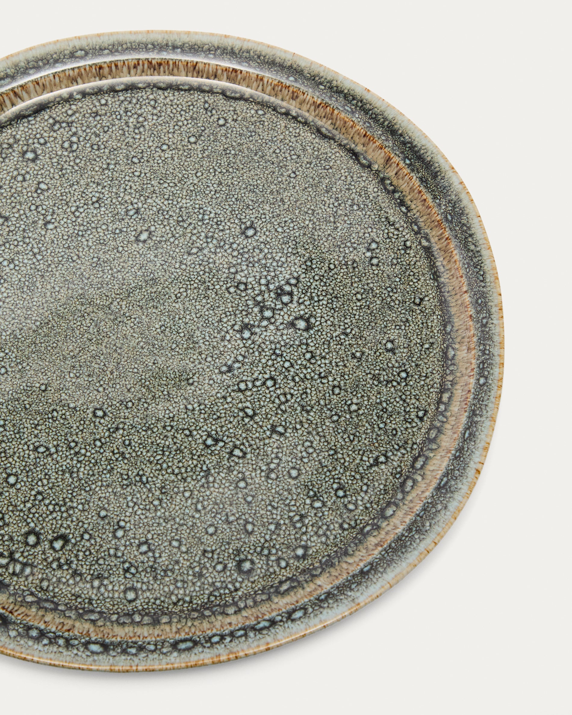 Brown ceramic Coval flat plate - Detail