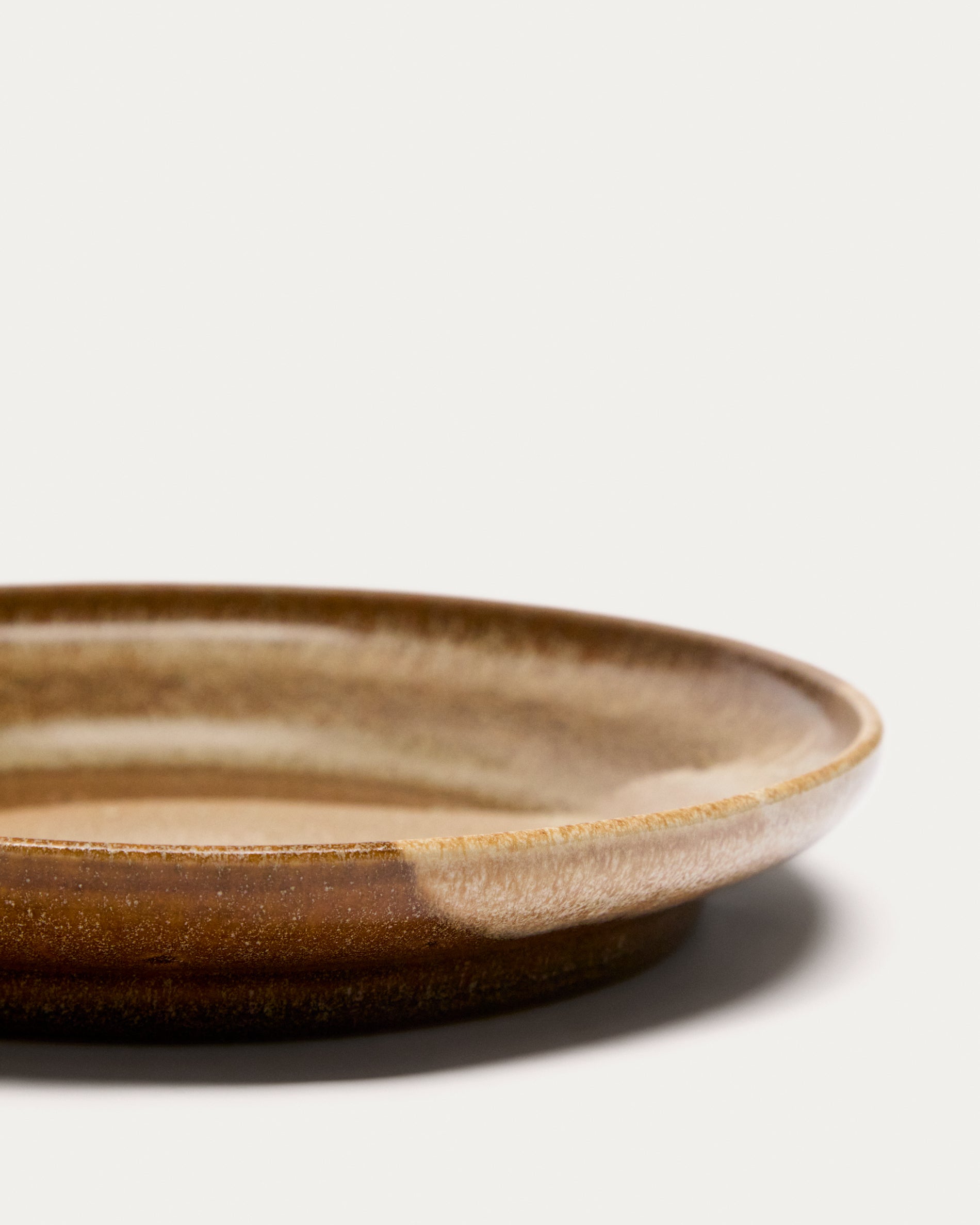 Brown ceramic Nagoli dessert plate - Detail