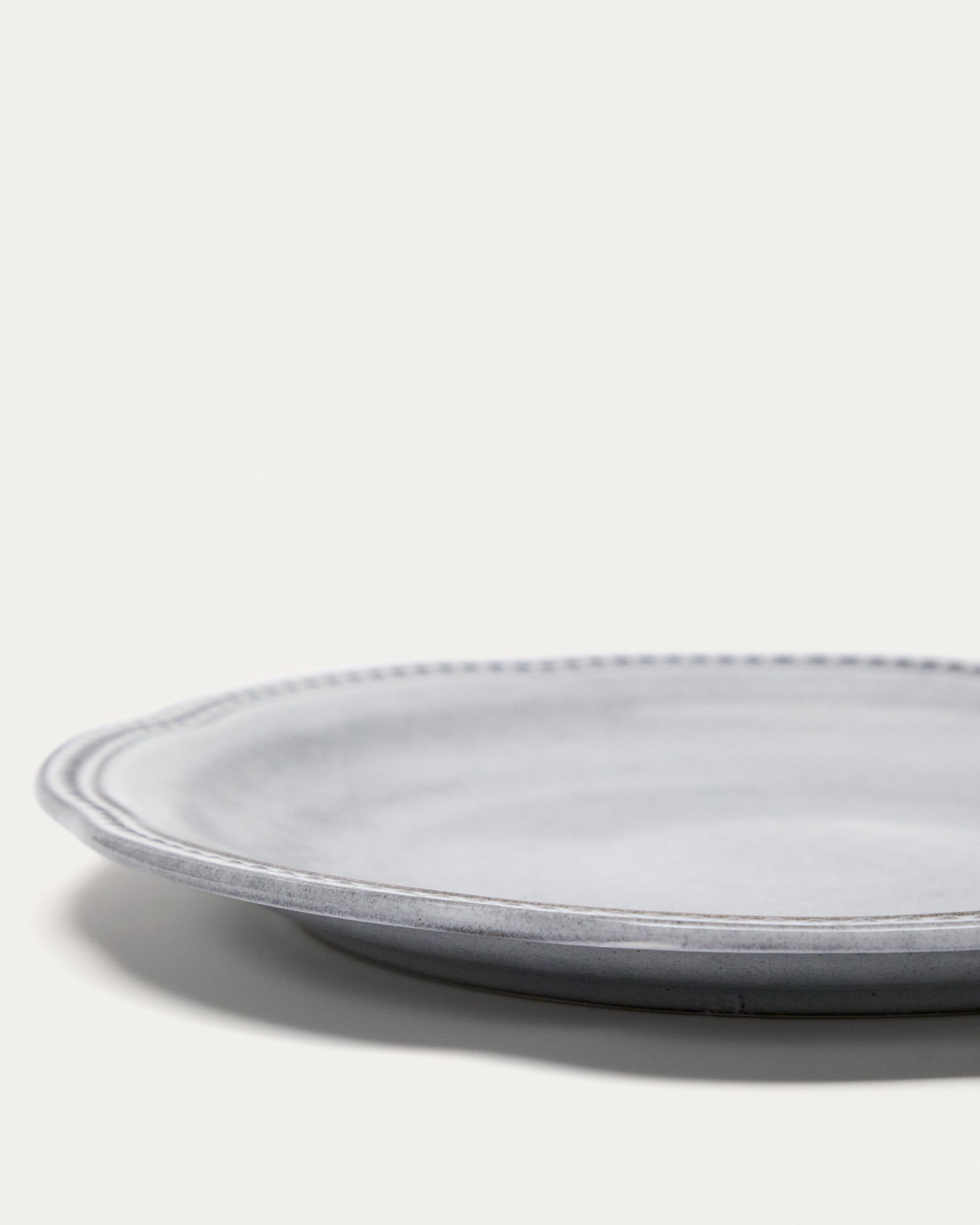 Blue ceramic Dovec flat plate - Detail