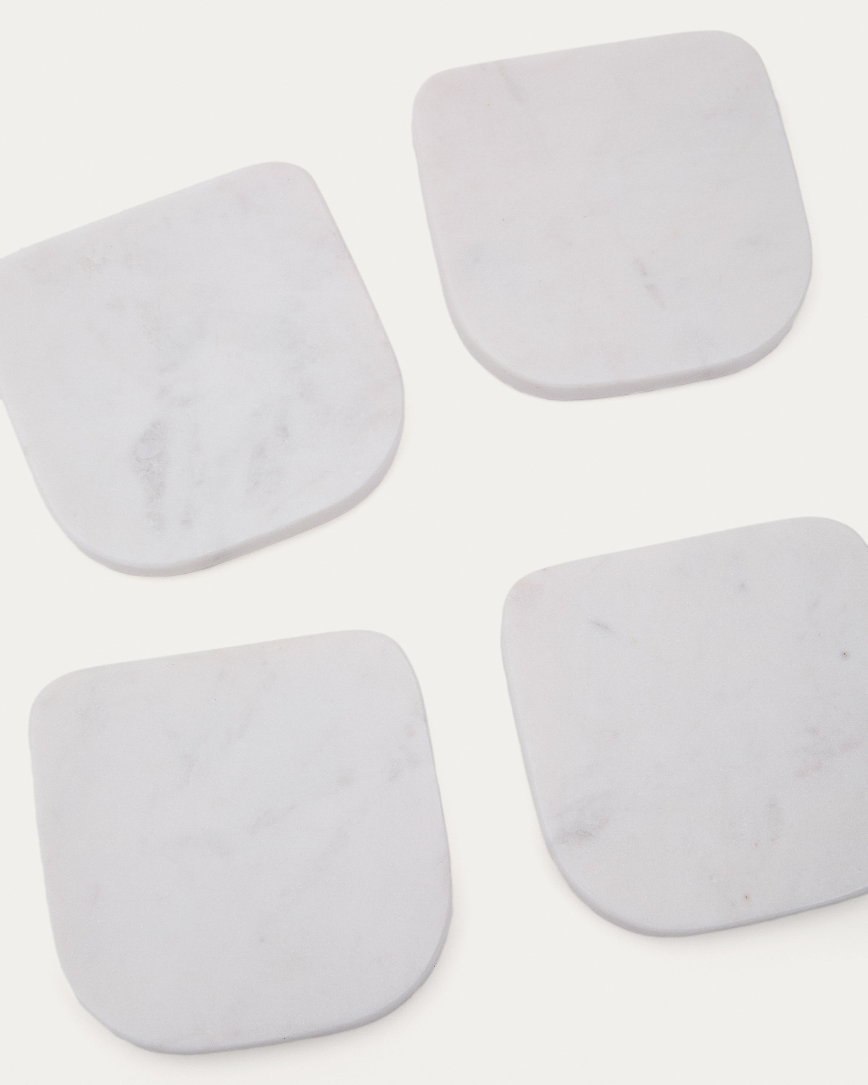 Zera set of 4 white marble coasters - Detail