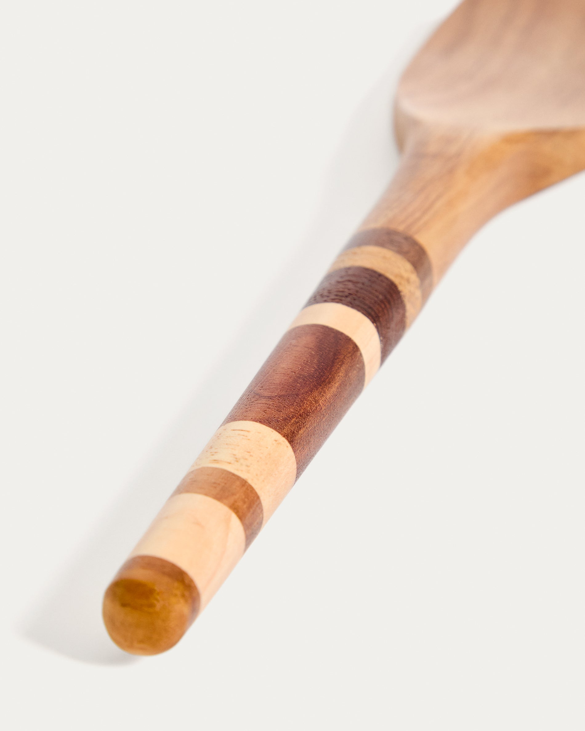 Nover kitchen utensil in acacia wood FSC 100% - Detail