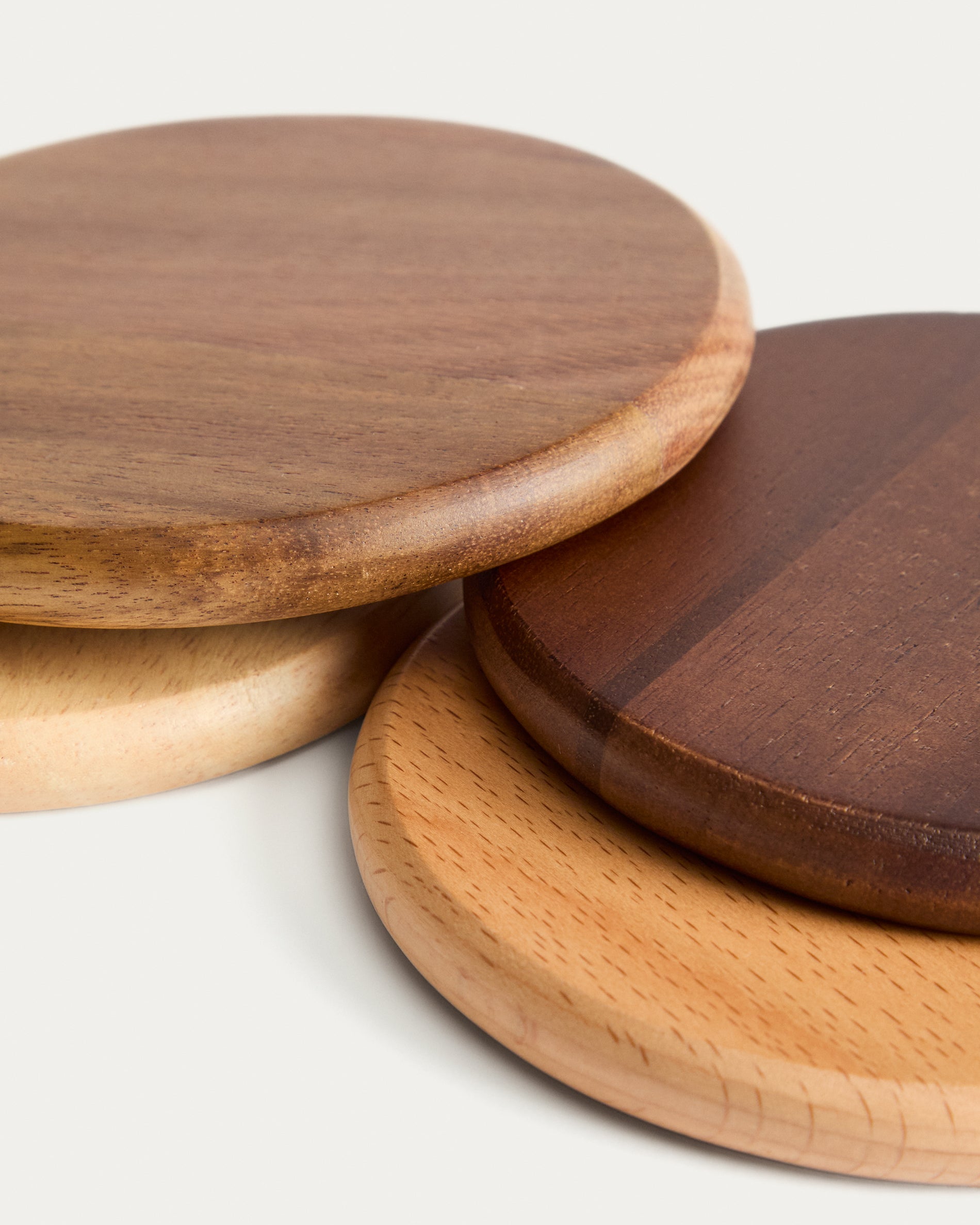Nover set of 4 coasters in acacia wood FSC 100% - Detail
