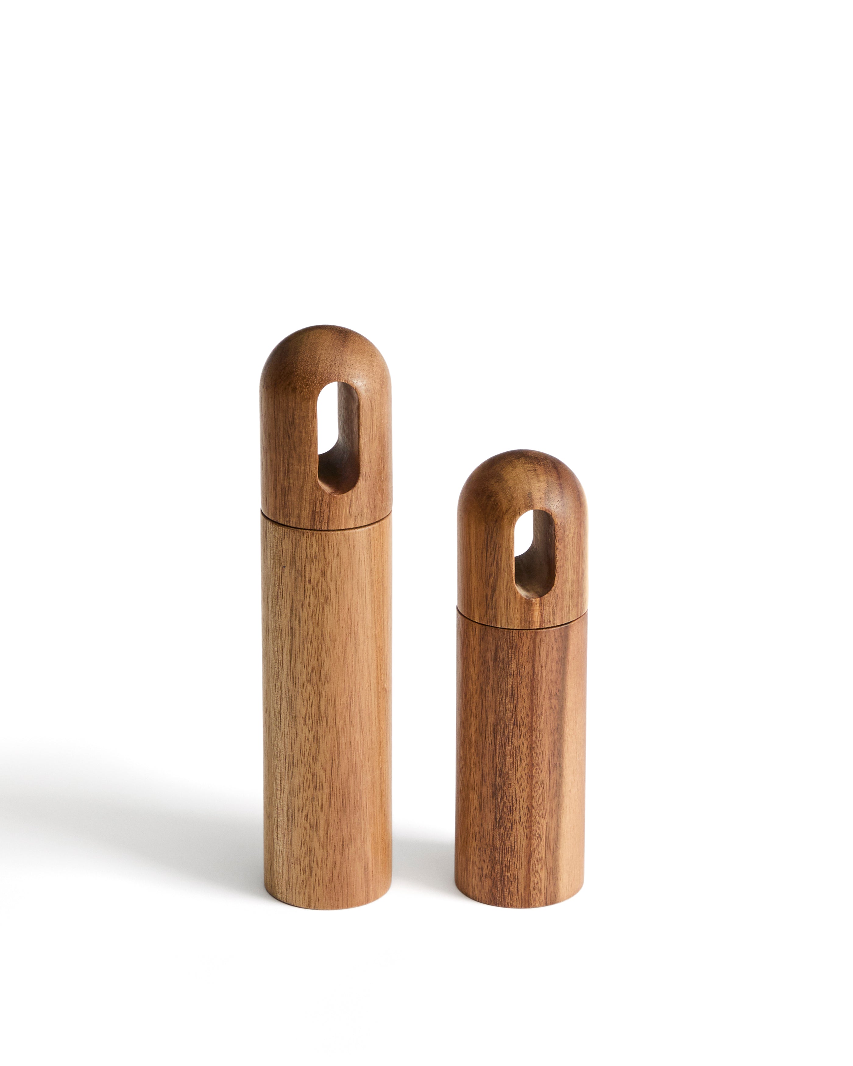 Blera salt and pepper mill in acacia wood 18.5 cm FSC 100% - Product Image