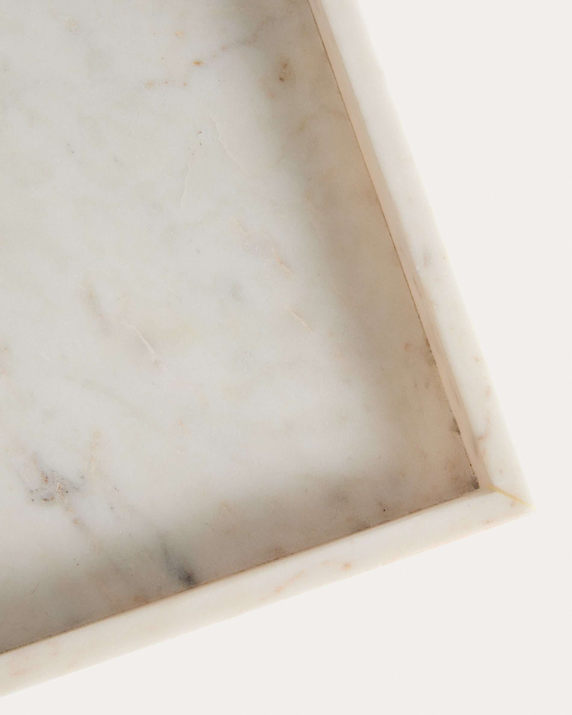 Serela tray in white marble 35 x 35 cm - Detail