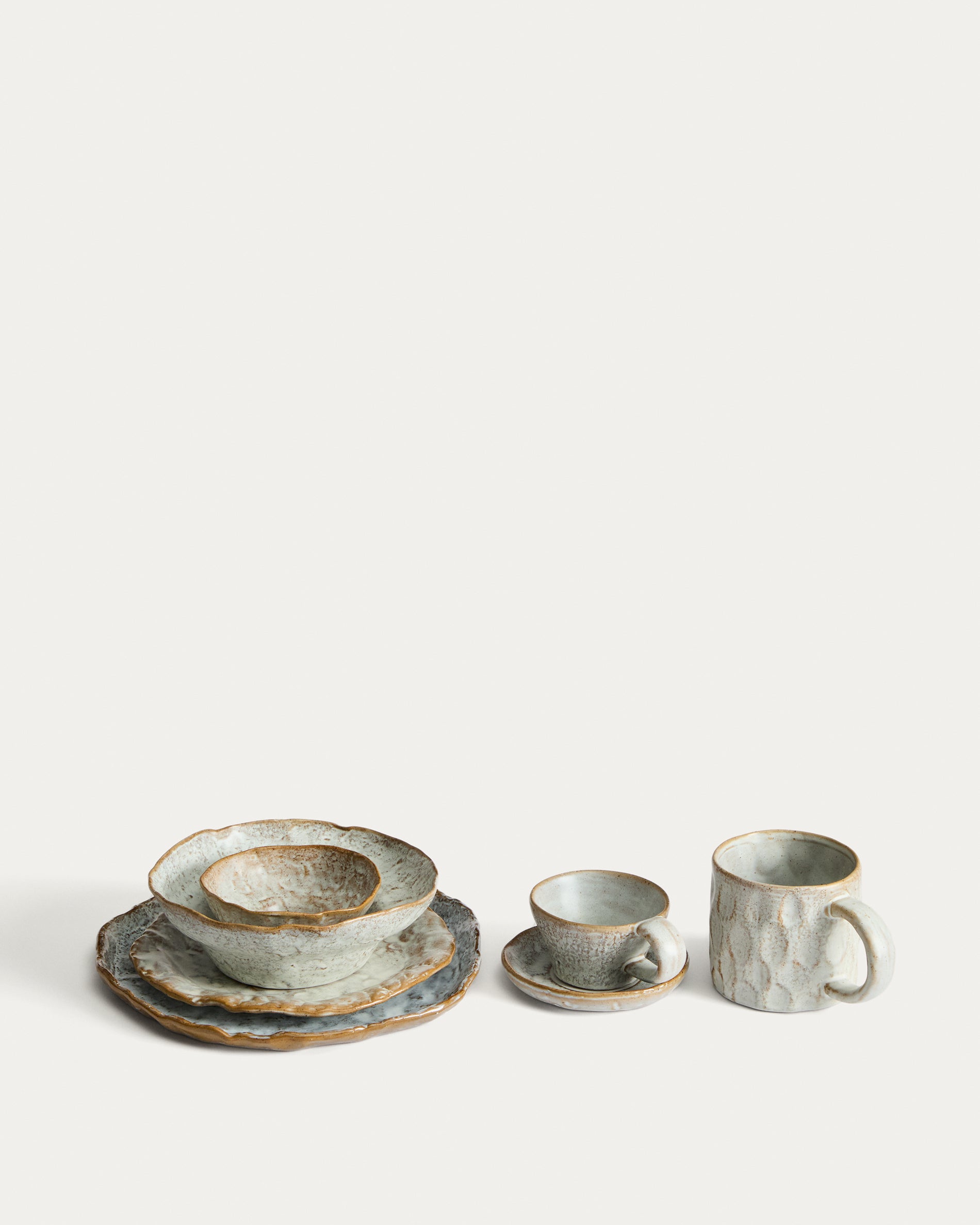 Alenia mug in grey ceramic - Product View